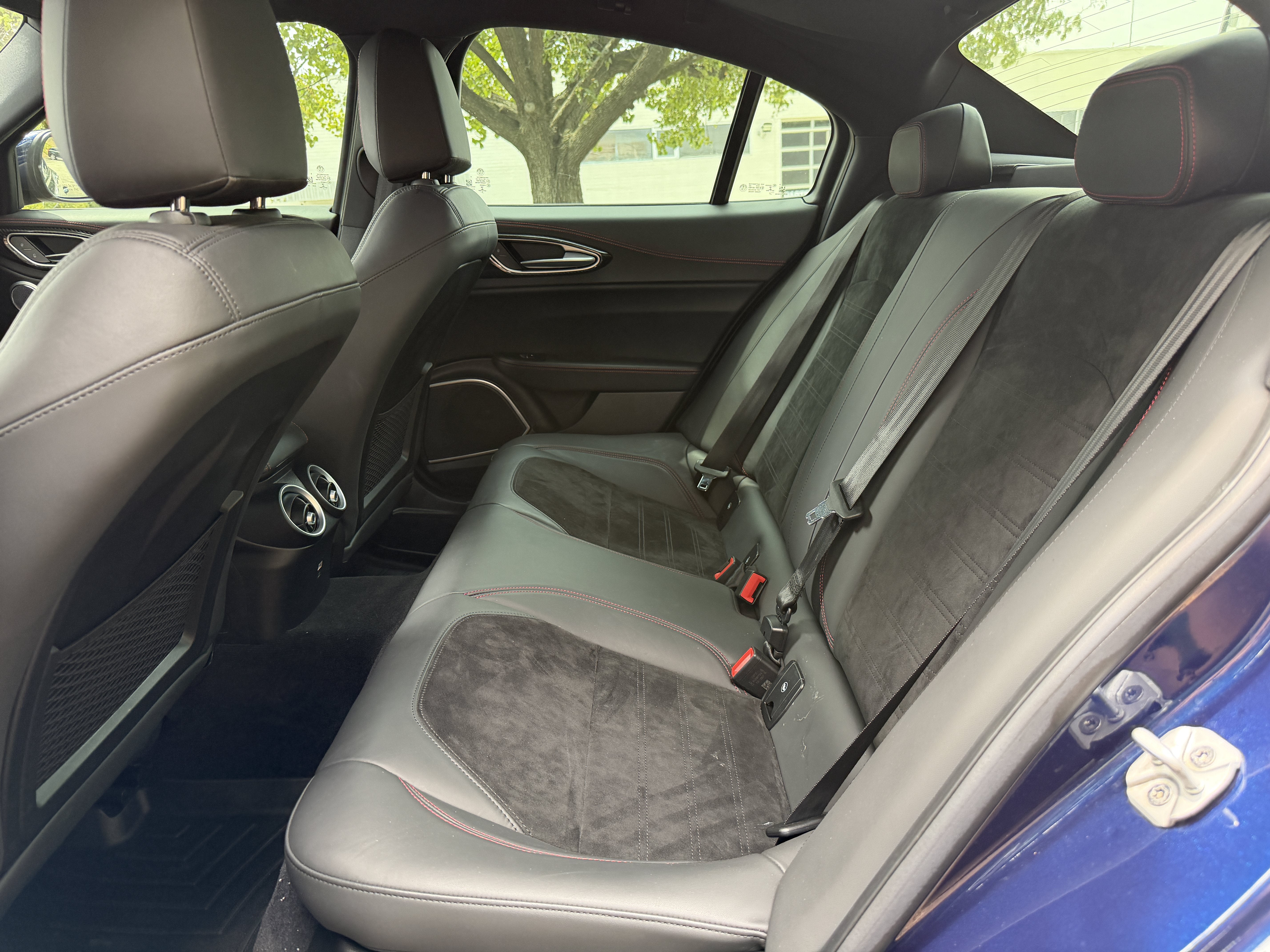 Used 2018 Montecarlo Blue Metallic Alfa Romeo Quadrifoglio image 32