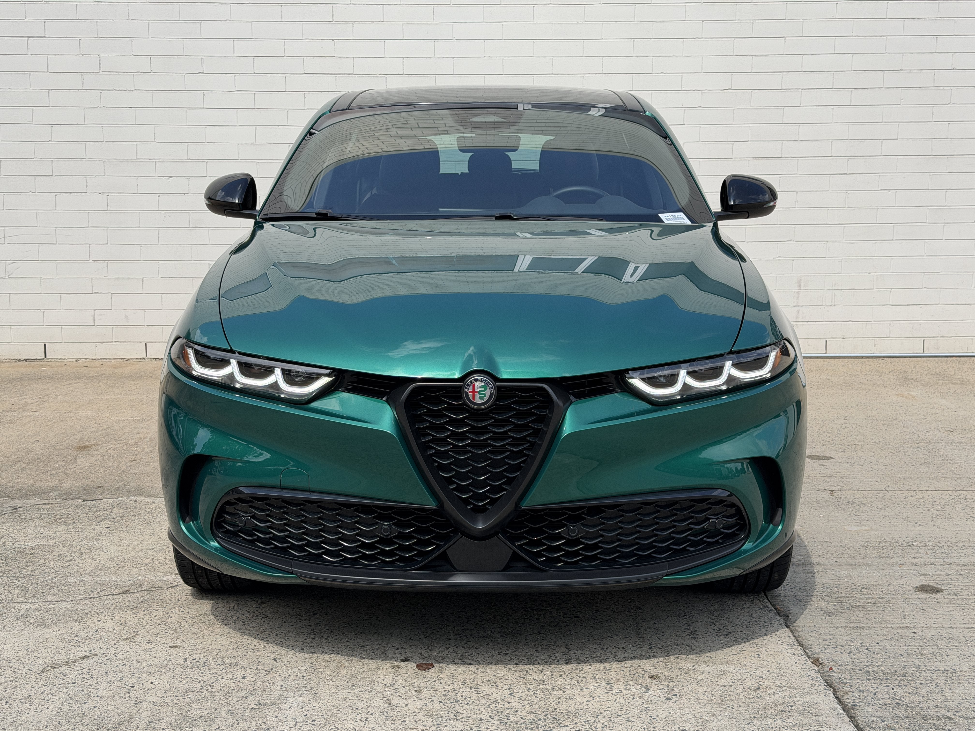 Used 2024 Verde Fangio Tri-Coat Alfa Romeo Veloce image 8