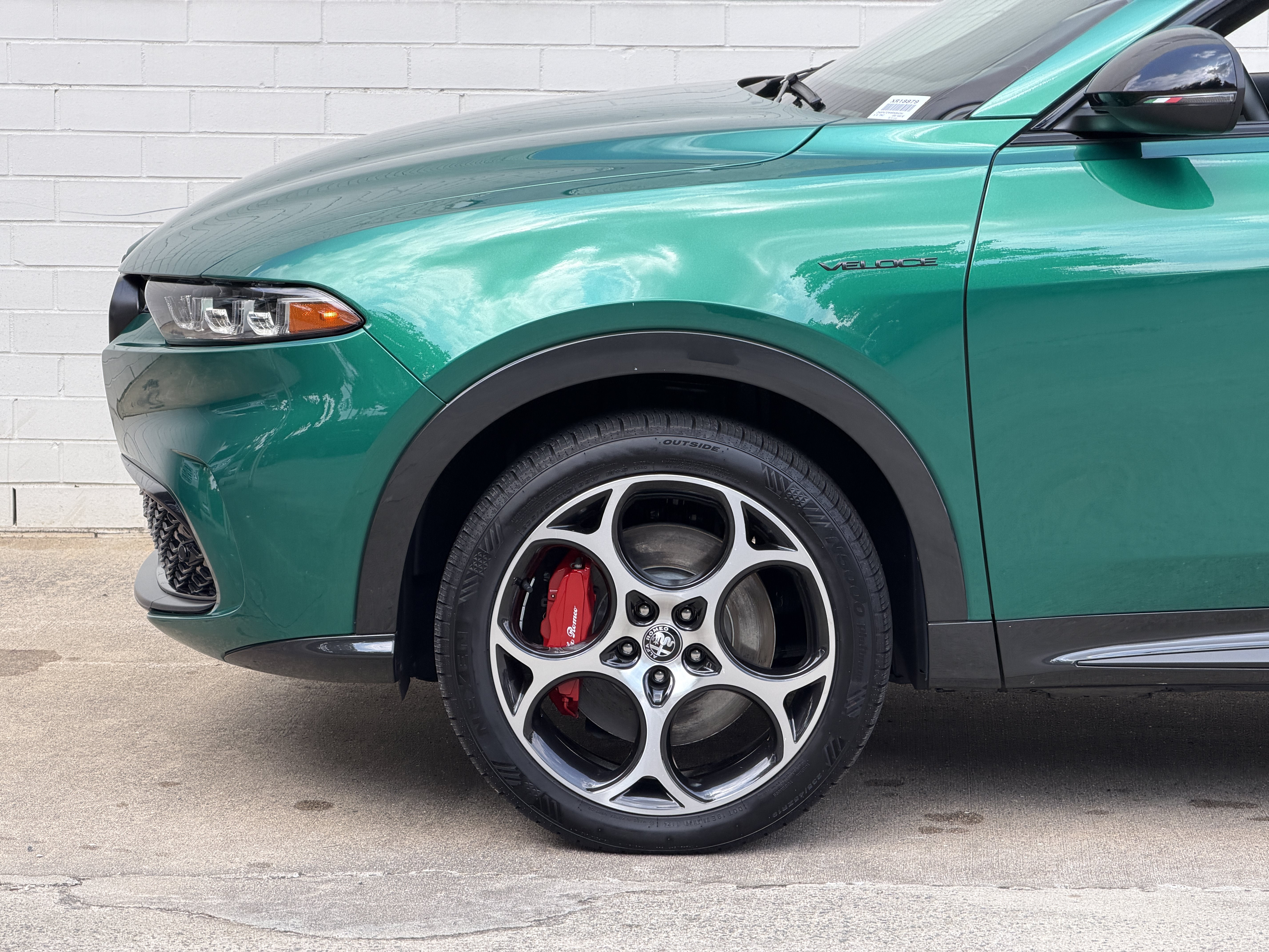 Used 2024 Verde Fangio Tri-Coat Alfa Romeo Veloce image 10