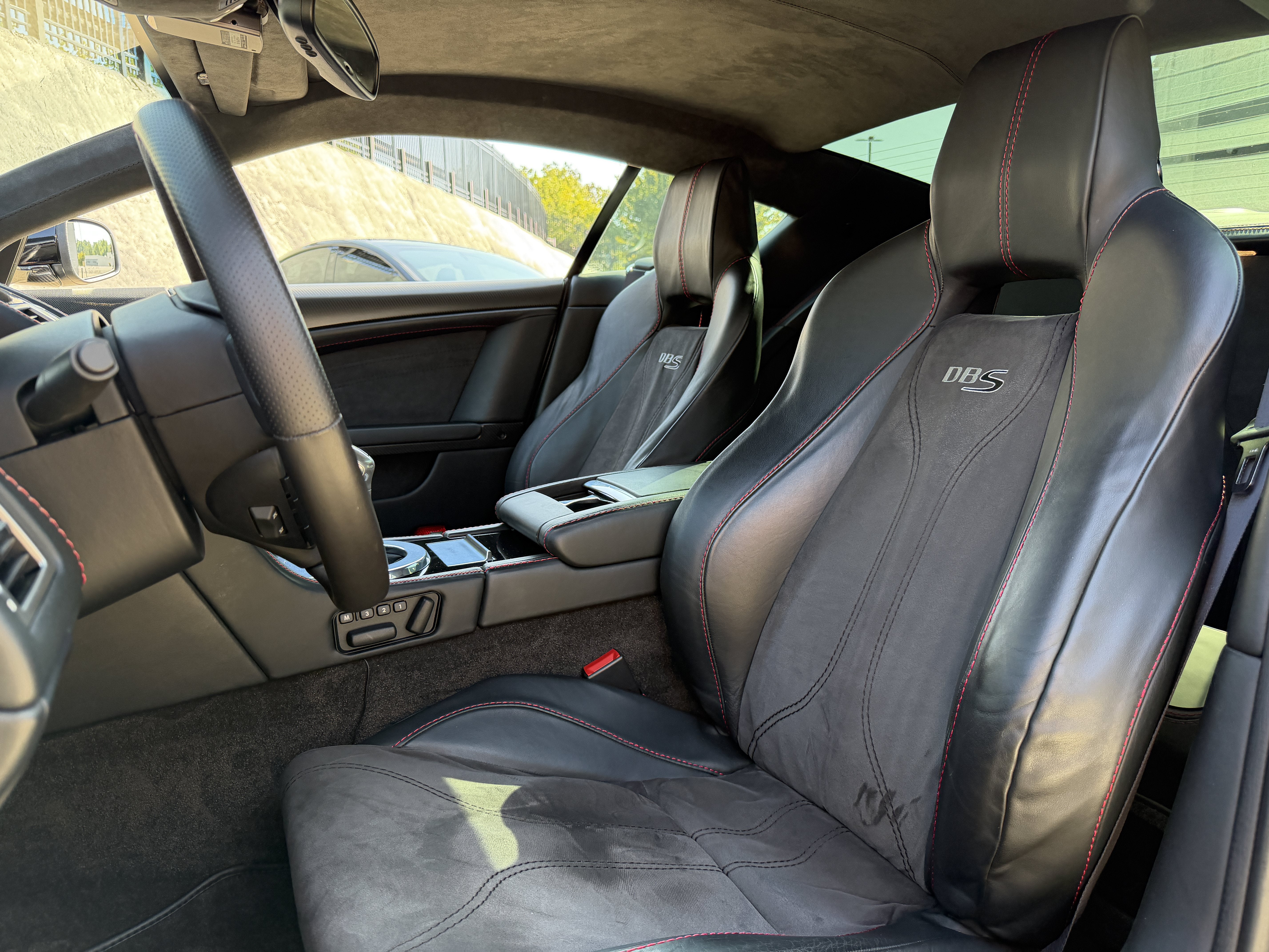 Used 2009 Storm Black Aston Martin  image 12