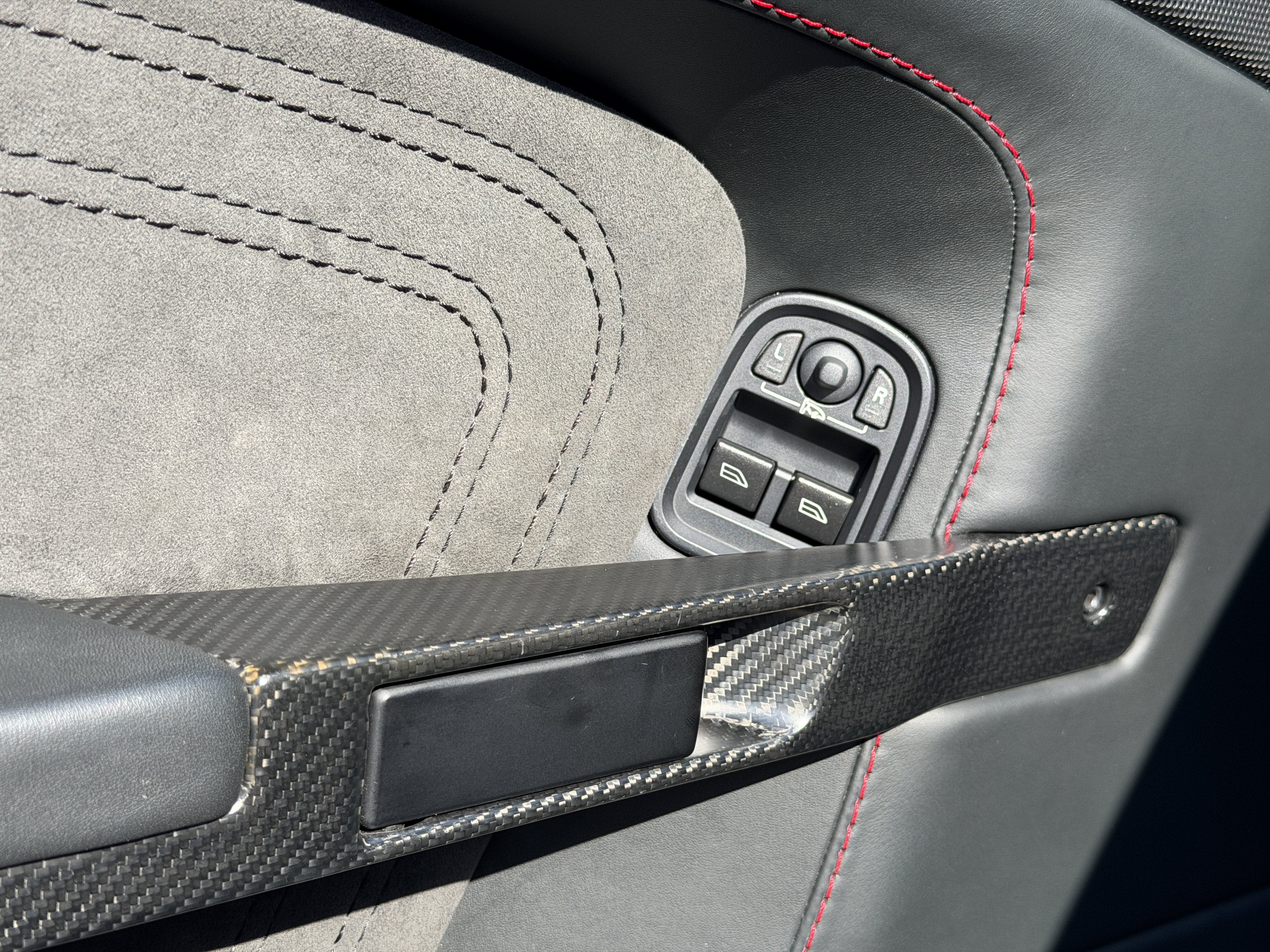 Used 2009 Storm Black Aston Martin  image 23