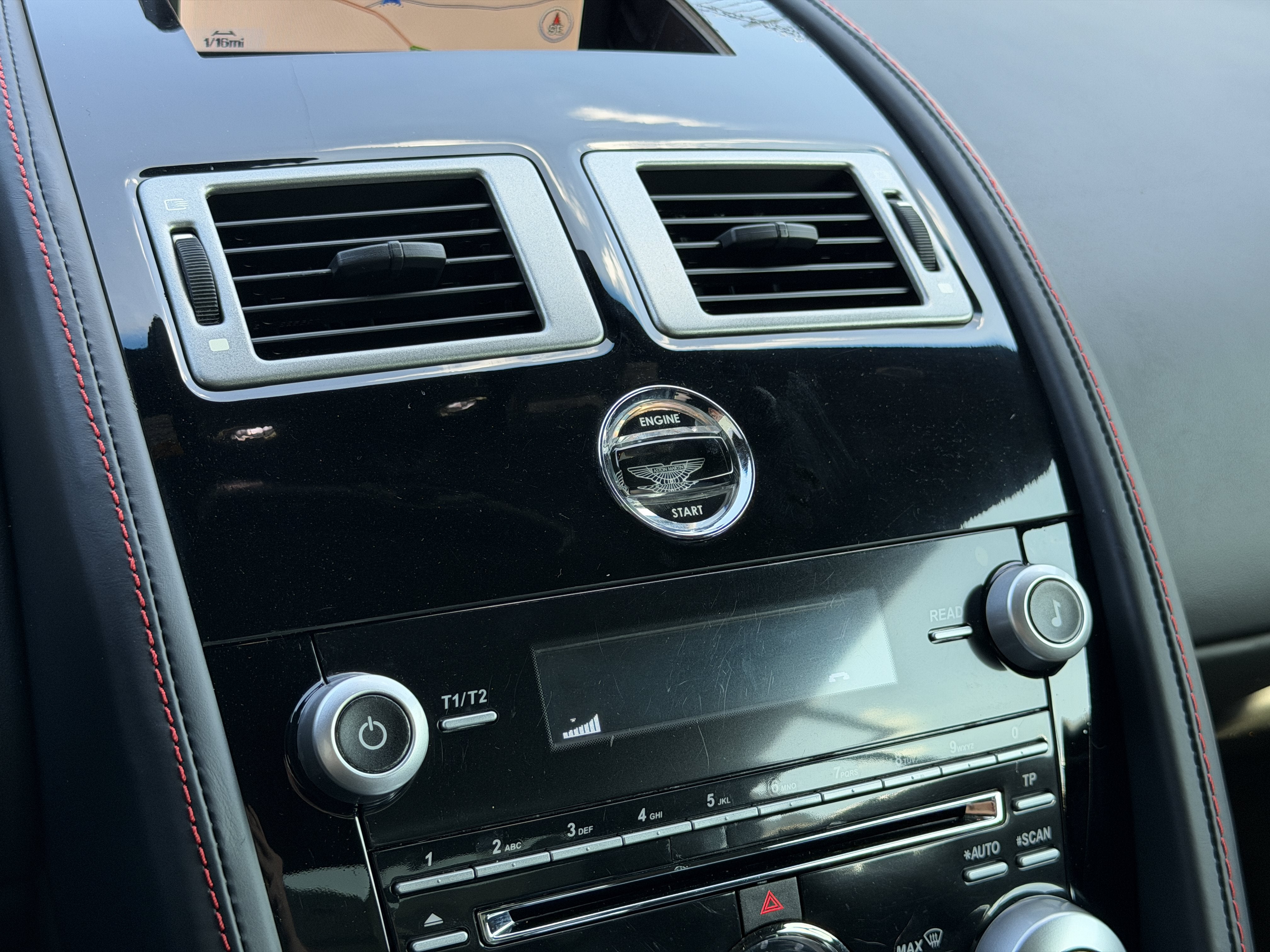 Used 2009 Storm Black Aston Martin  image 27
