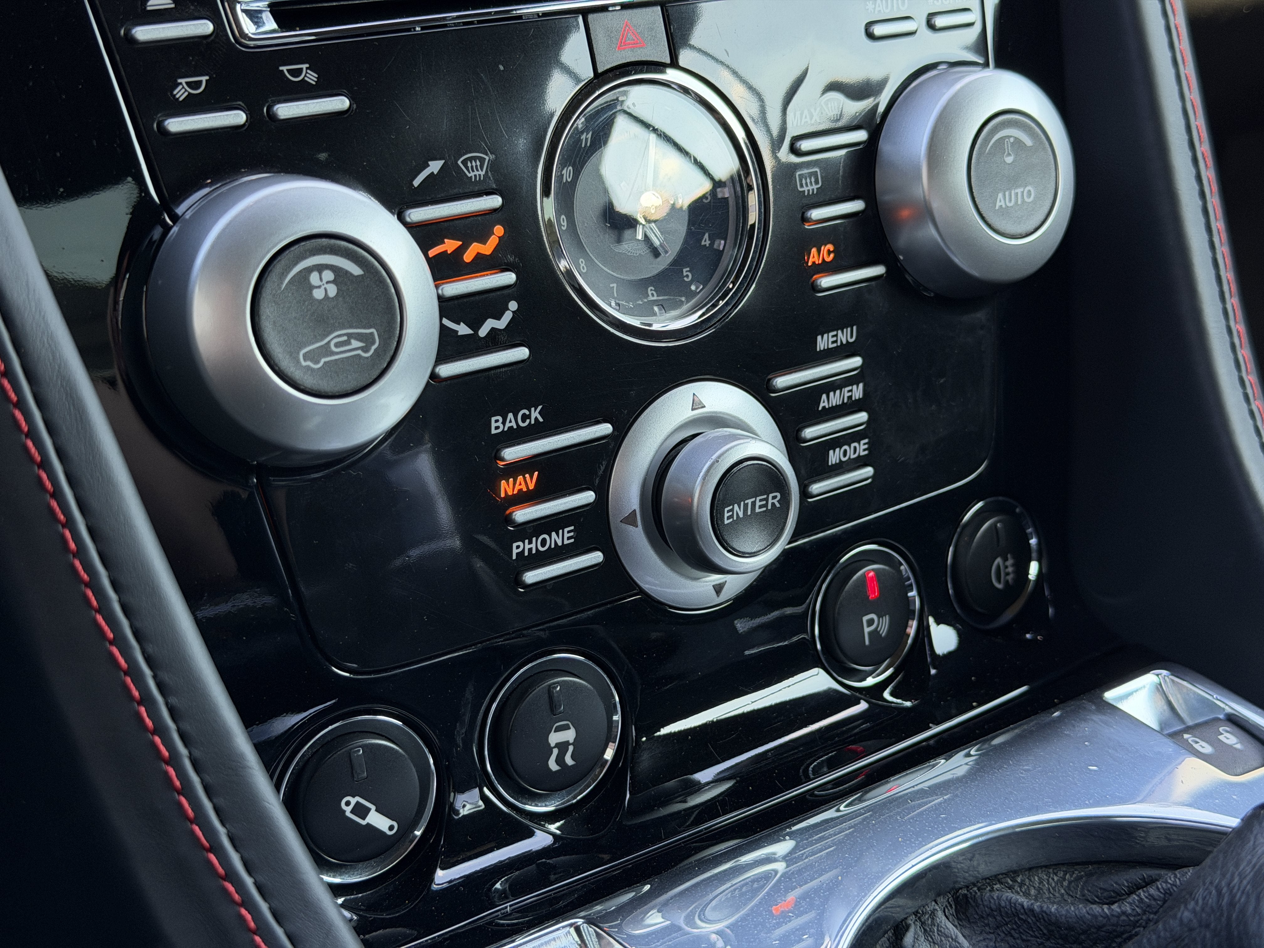 Used 2009 Storm Black Aston Martin  image 29
