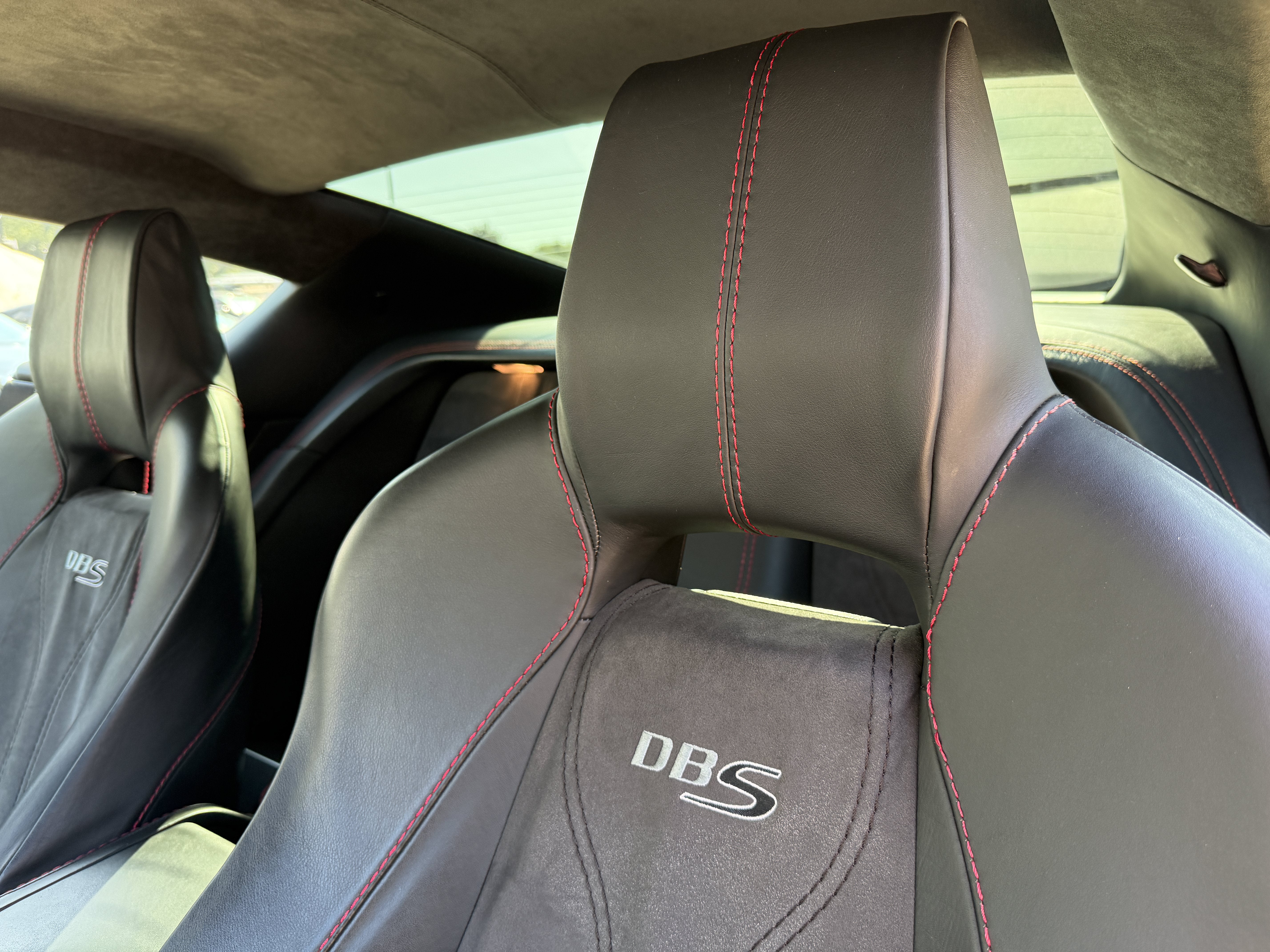 Used 2009 Storm Black Aston Martin  image 35