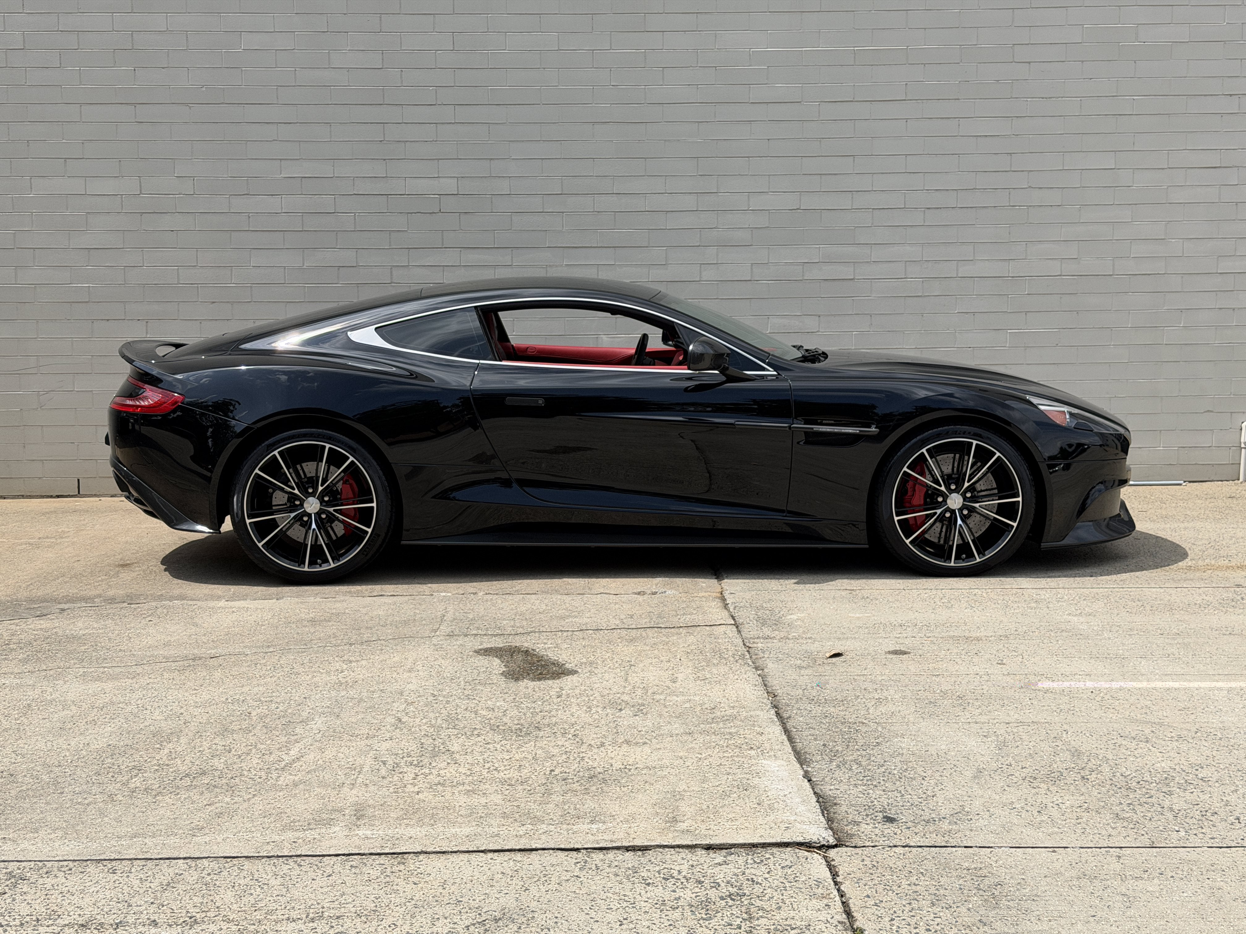 Used 2014 Jet Black Aston Martin V12 image 13