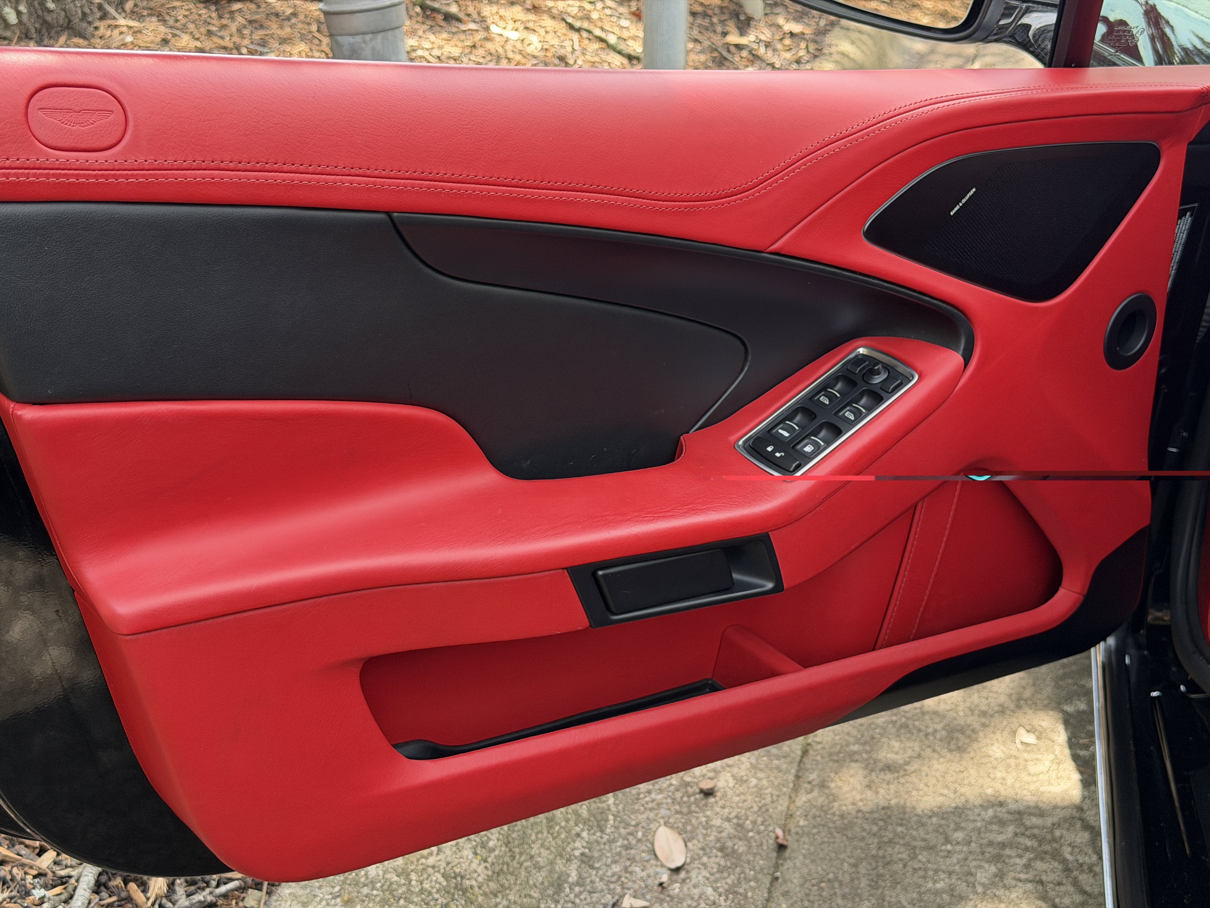 Used 2014 Jet Black Aston Martin V12 image 21