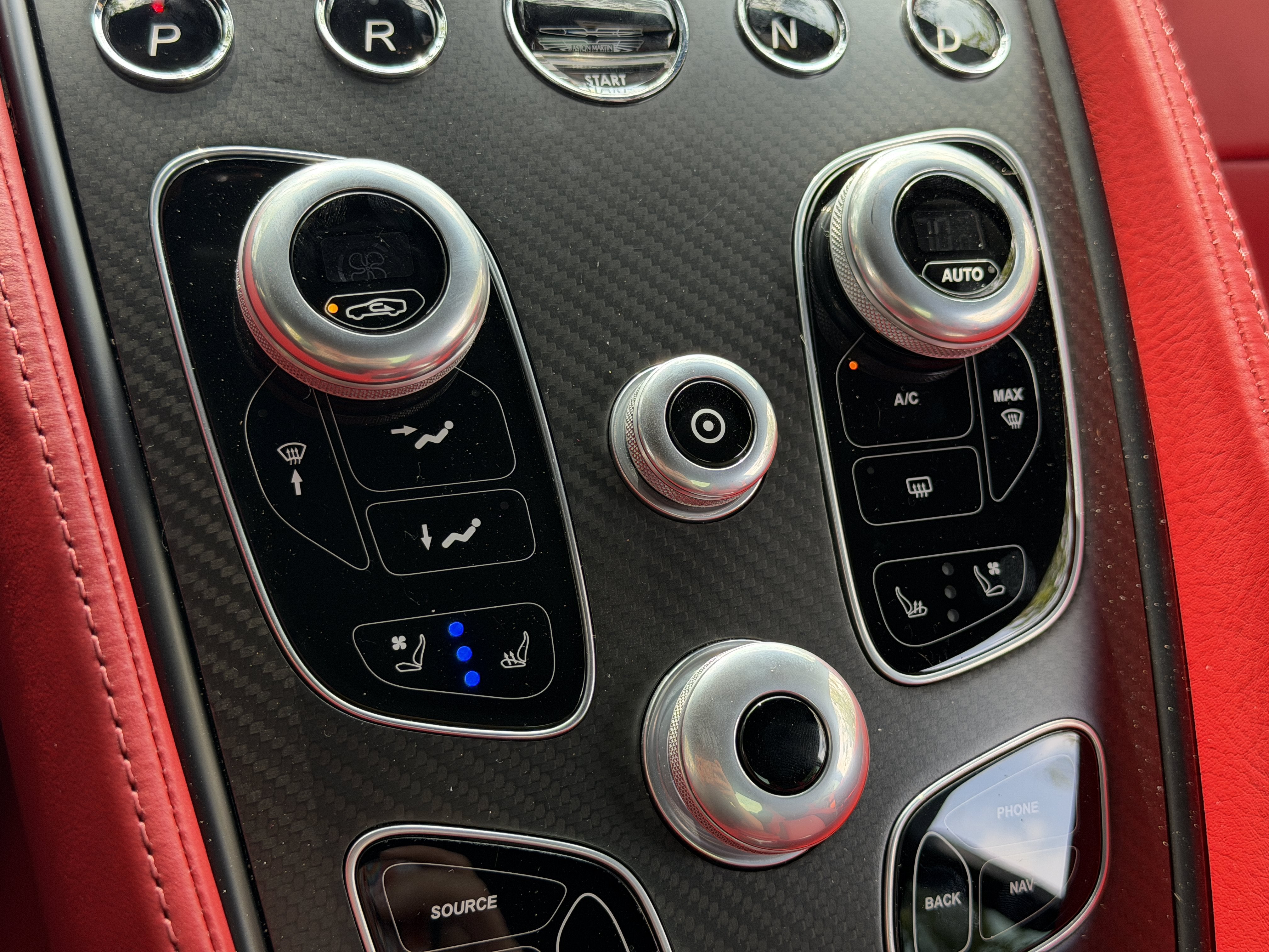 Used 2014 Jet Black Aston Martin V12 image 27