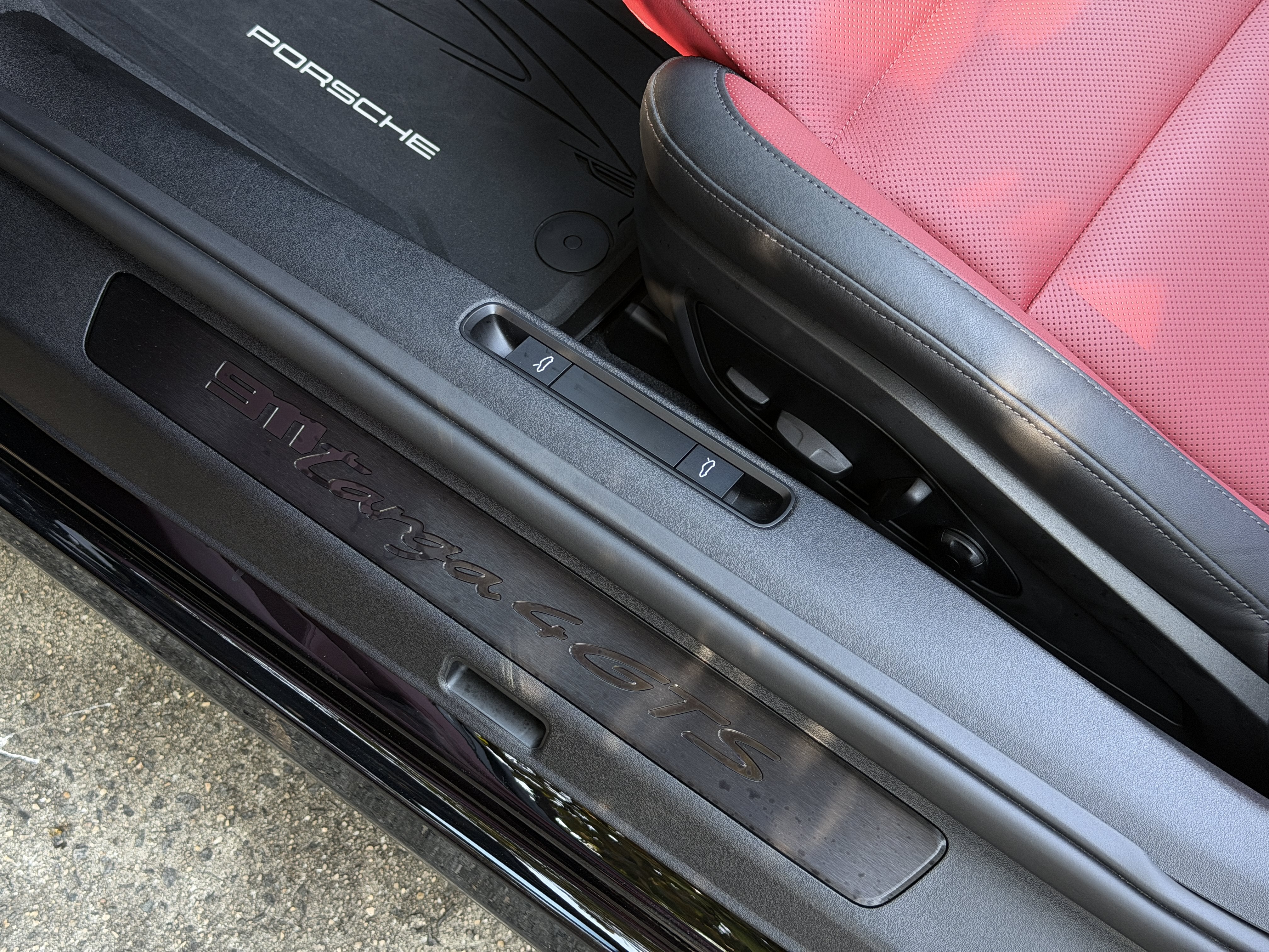 Used 2026 Jet Black Metallic Porsche Targa 4 GTS image 17