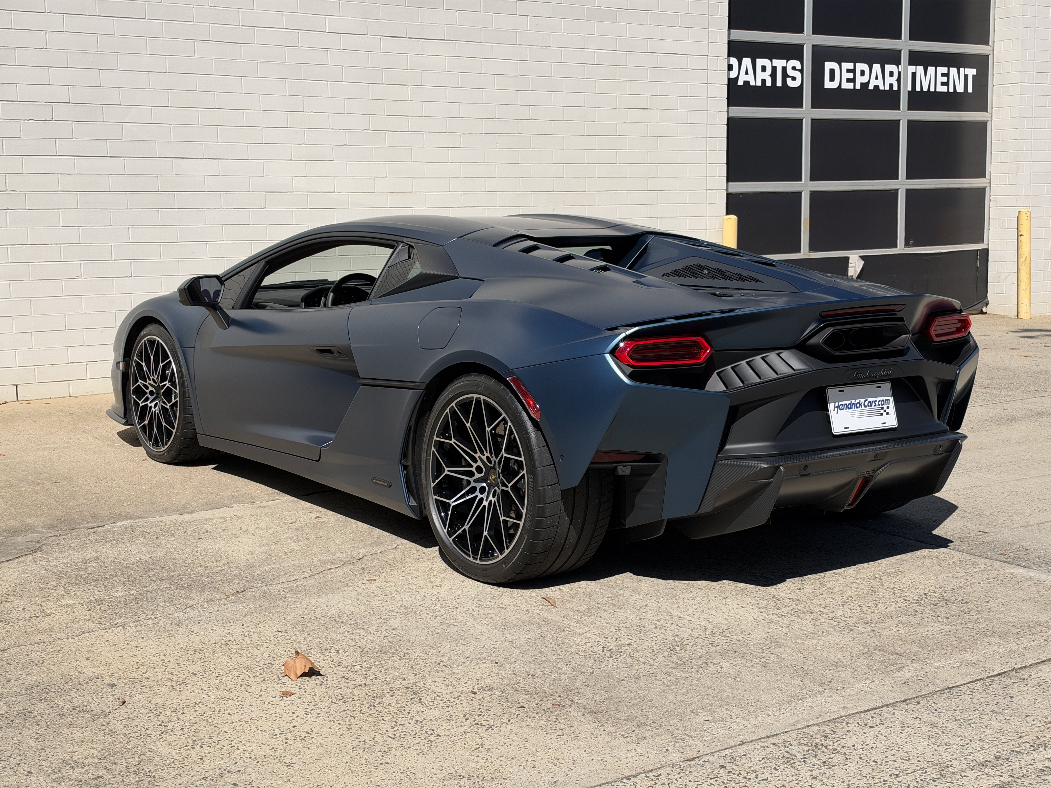 Used 2026 Blu Marinus Matt Lamborghini  image 5