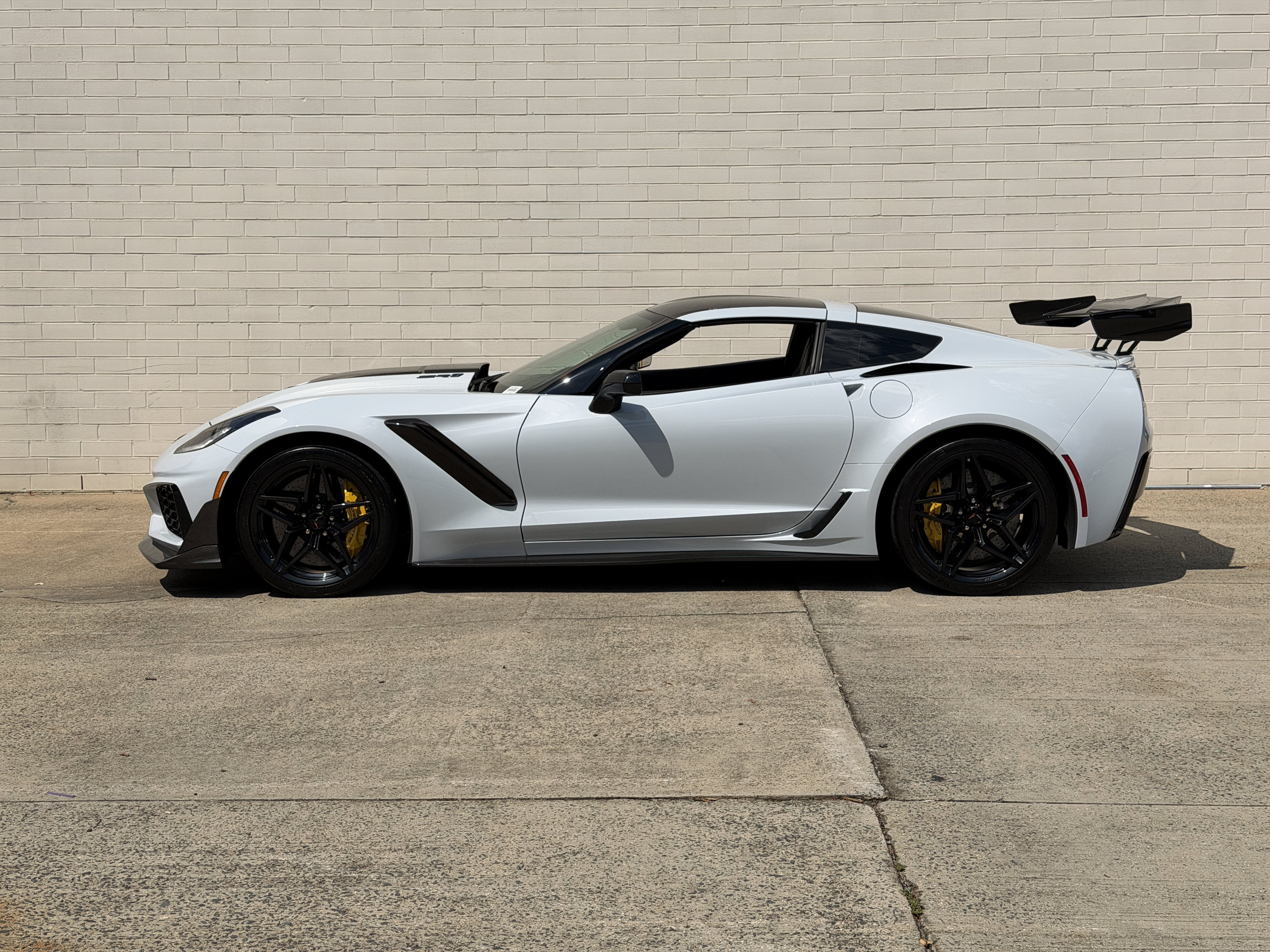 Used 2019 Ceramic Matrix Gray Metallic Chevrolet ZR1 1ZR image 6