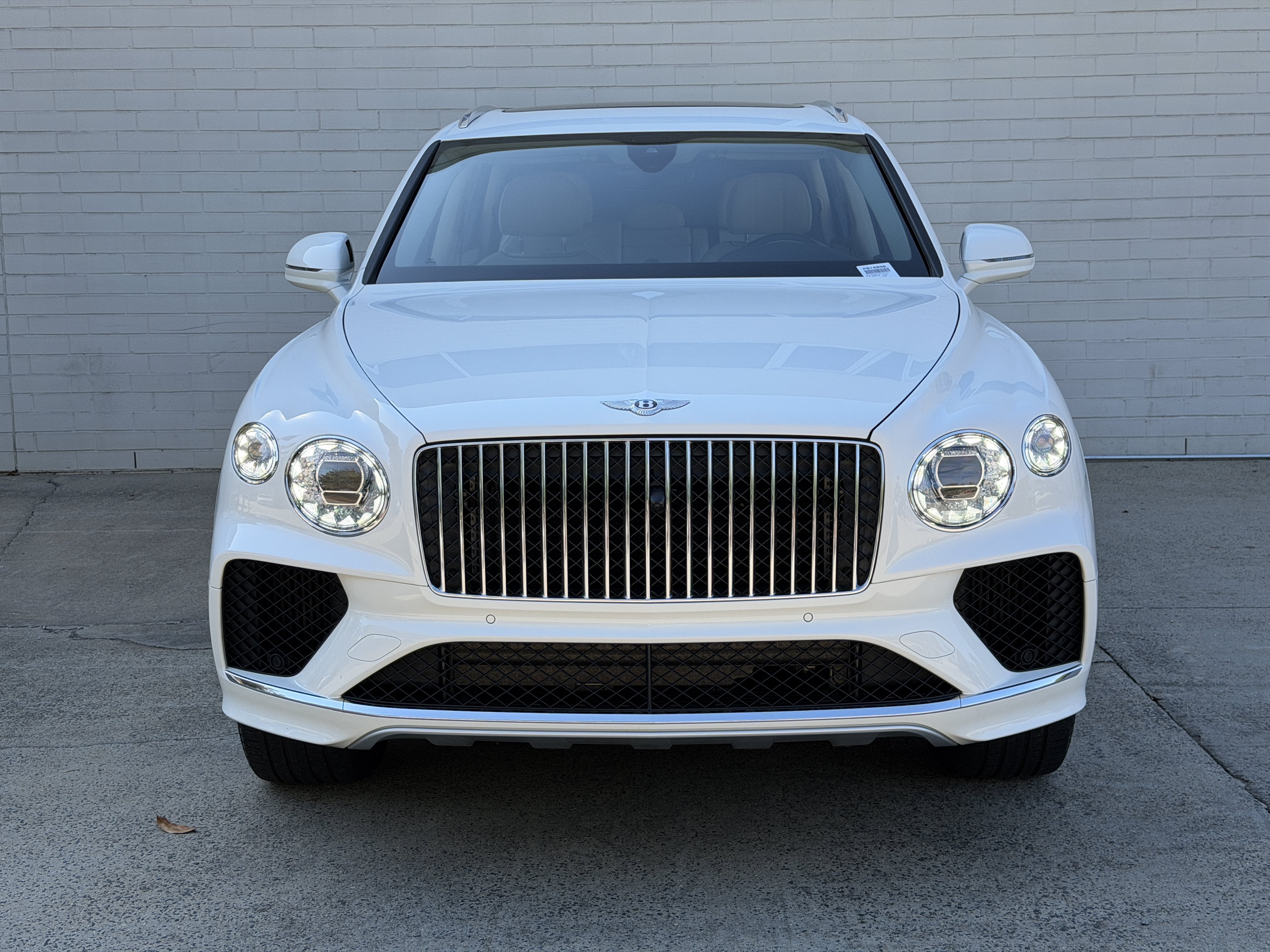 Used 2023 Glacier White Bentley  image 11
