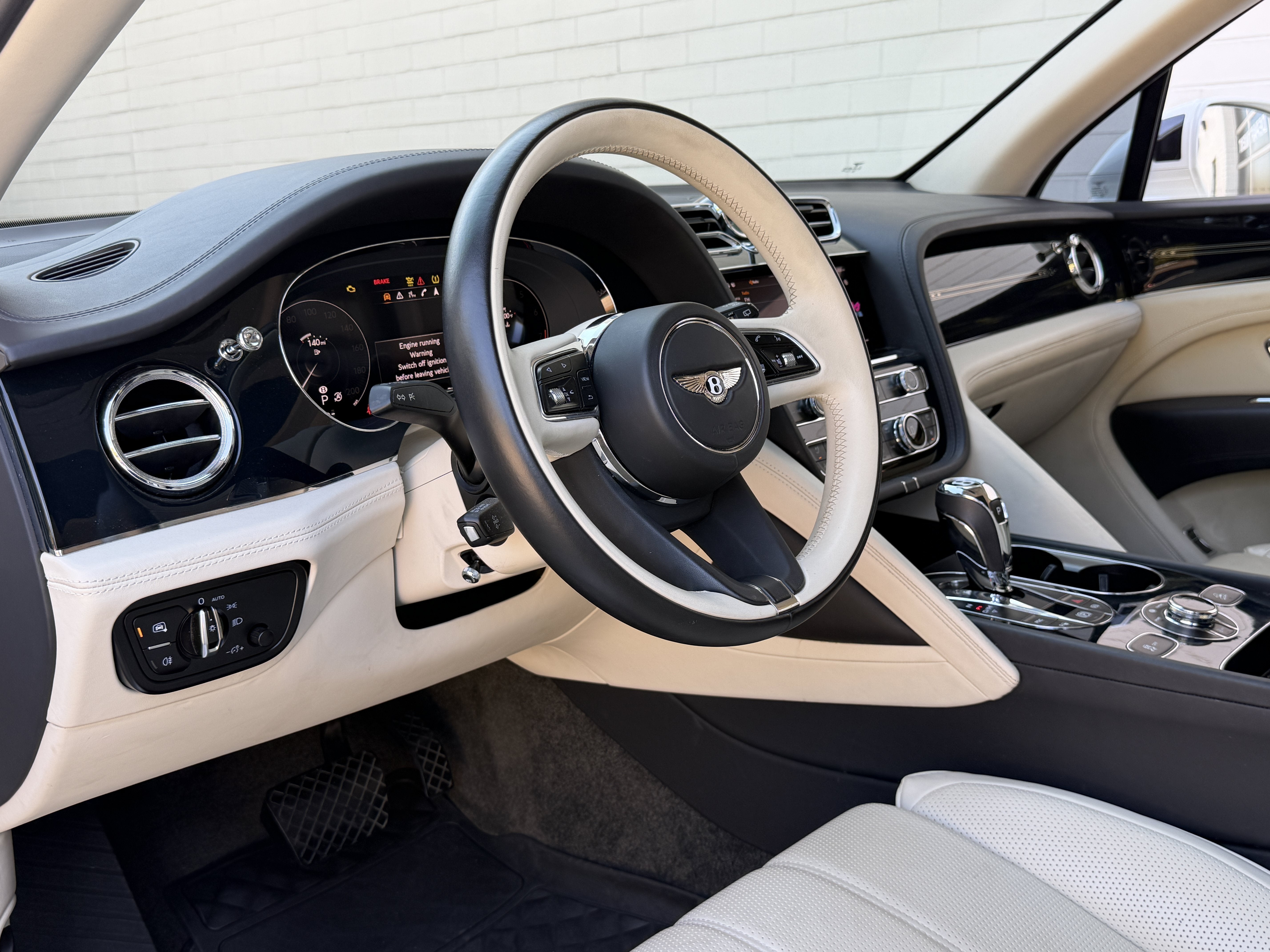 Used 2023 Glacier White Bentley  image 15