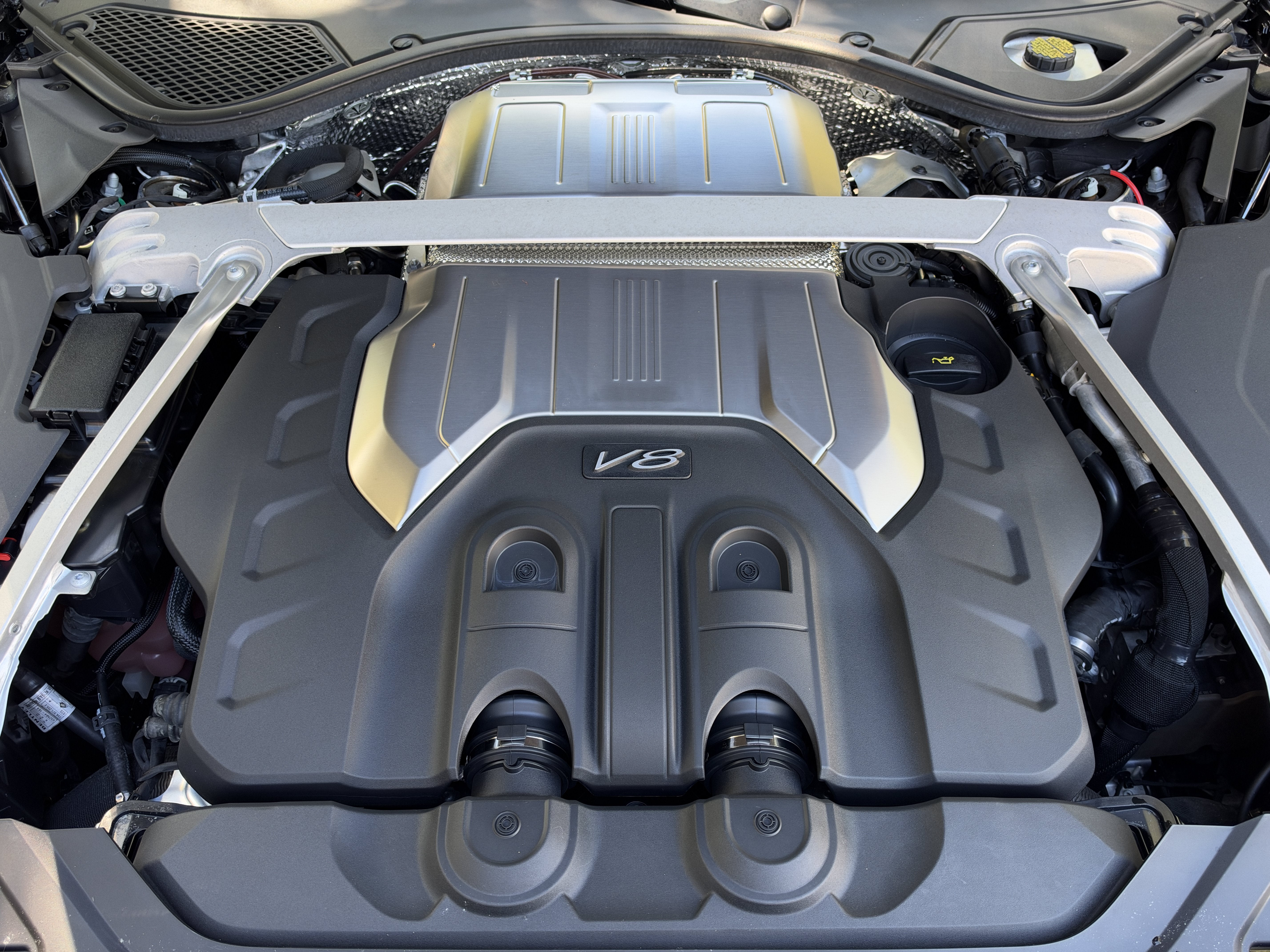 Used 2023 Beluga Bentley V8 image 12