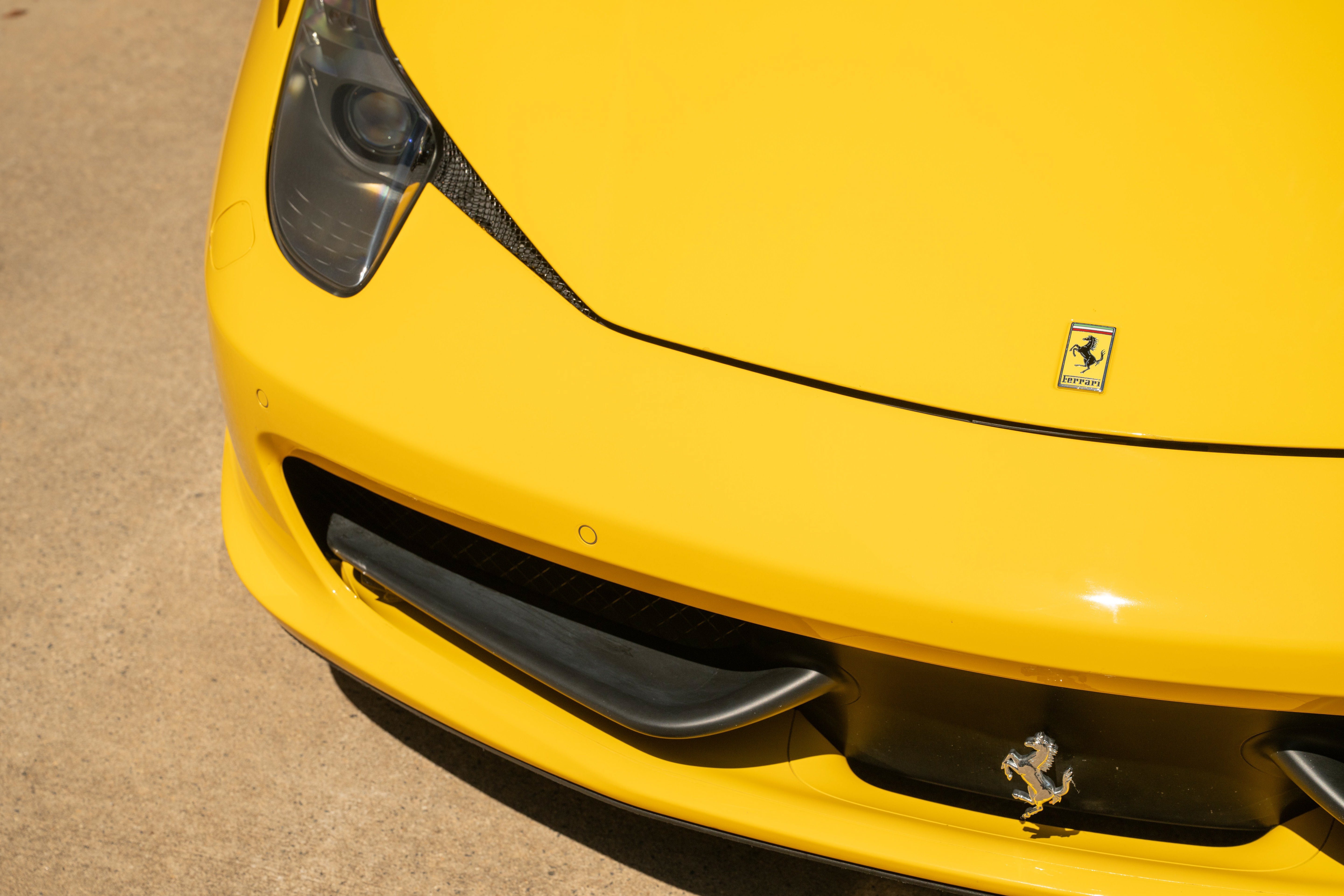 Used 2014 Giallo Modena Ferrari  image 11