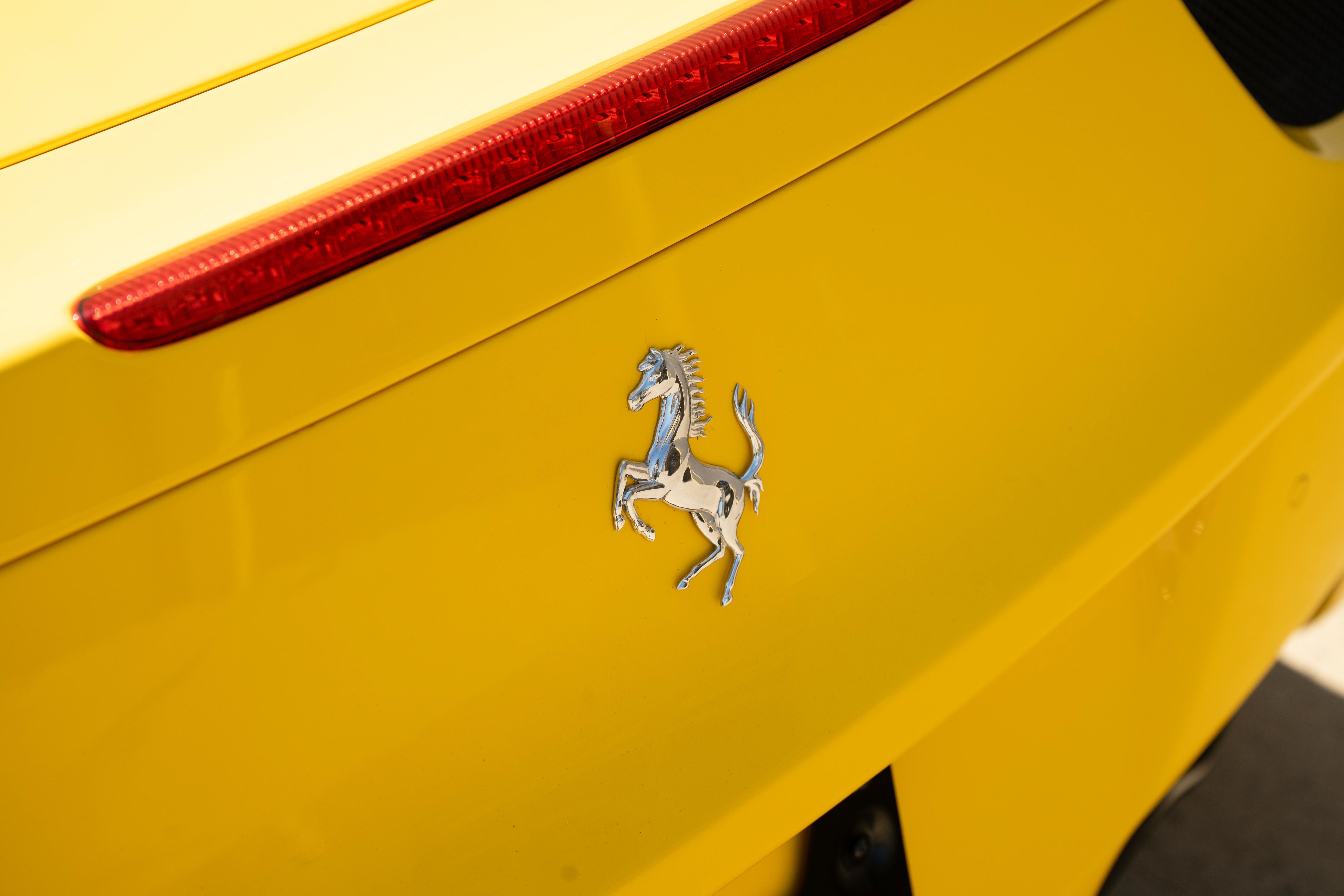 Used 2014 Giallo Modena Ferrari  image 19