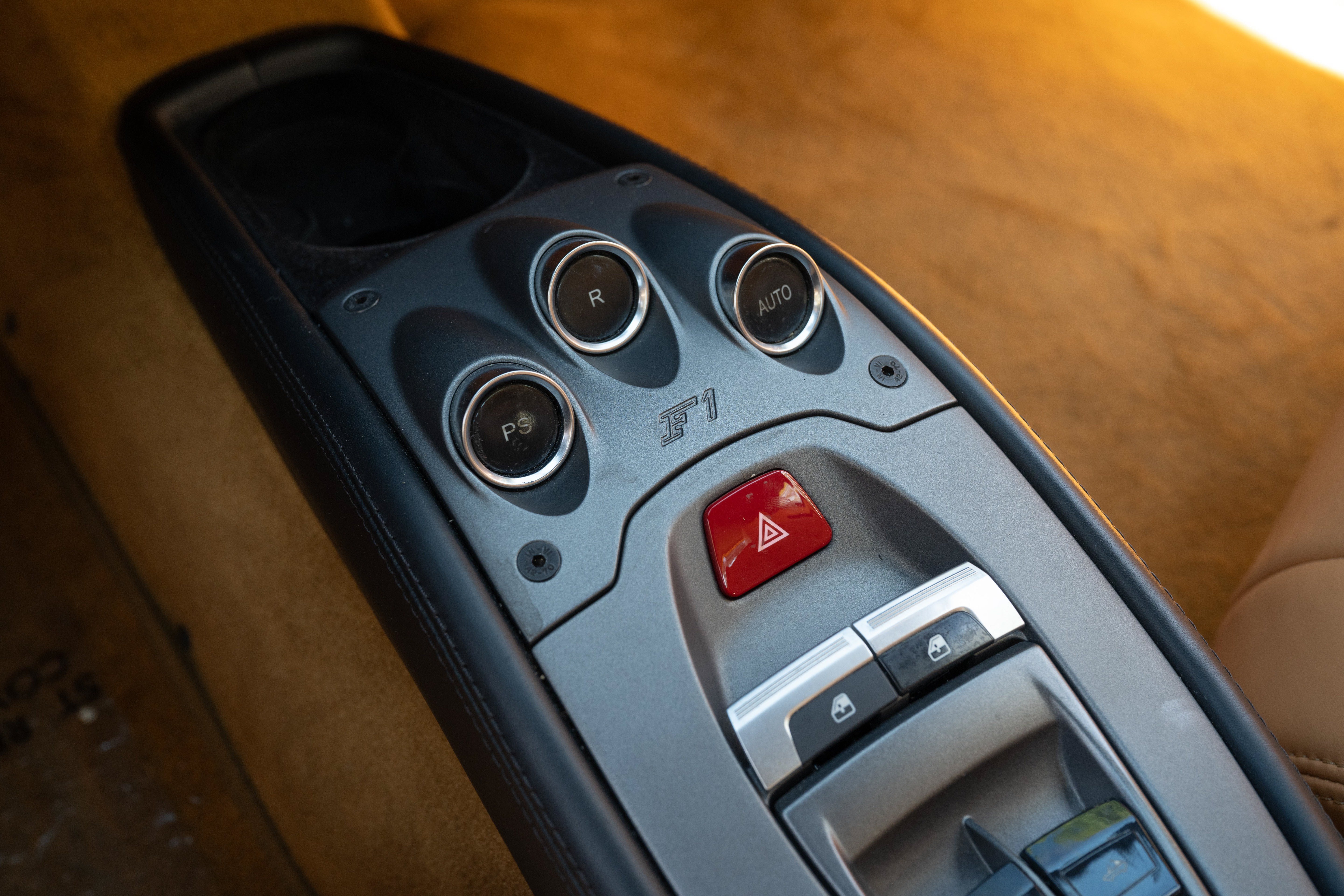 Used 2014 Giallo Modena Ferrari  image 41