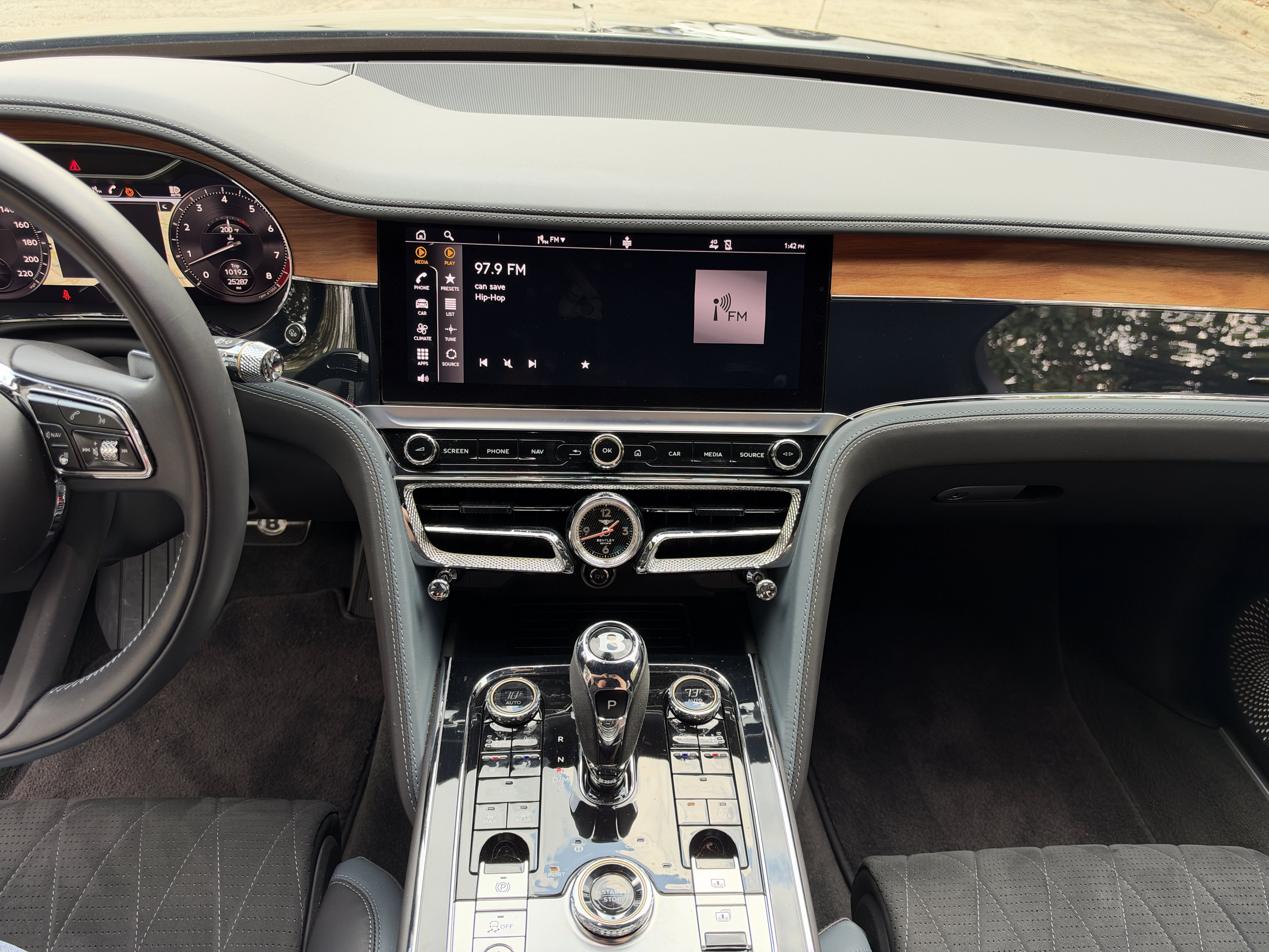 Used 2023 Titan Gray Metallic Bentley Mulliner W12 image 4
