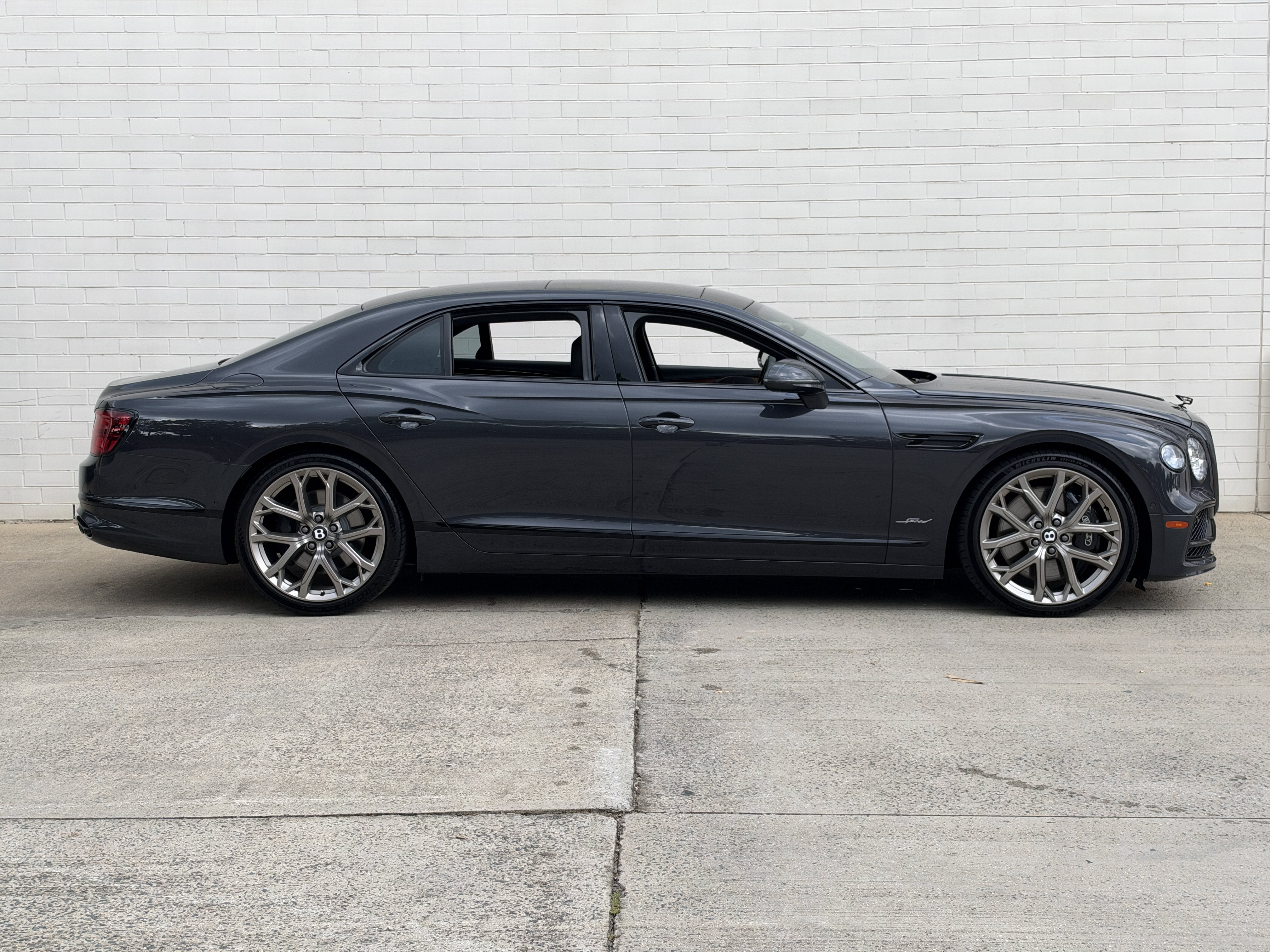 Used 2023 Titan Gray Metallic Bentley Mulliner W12 image 5