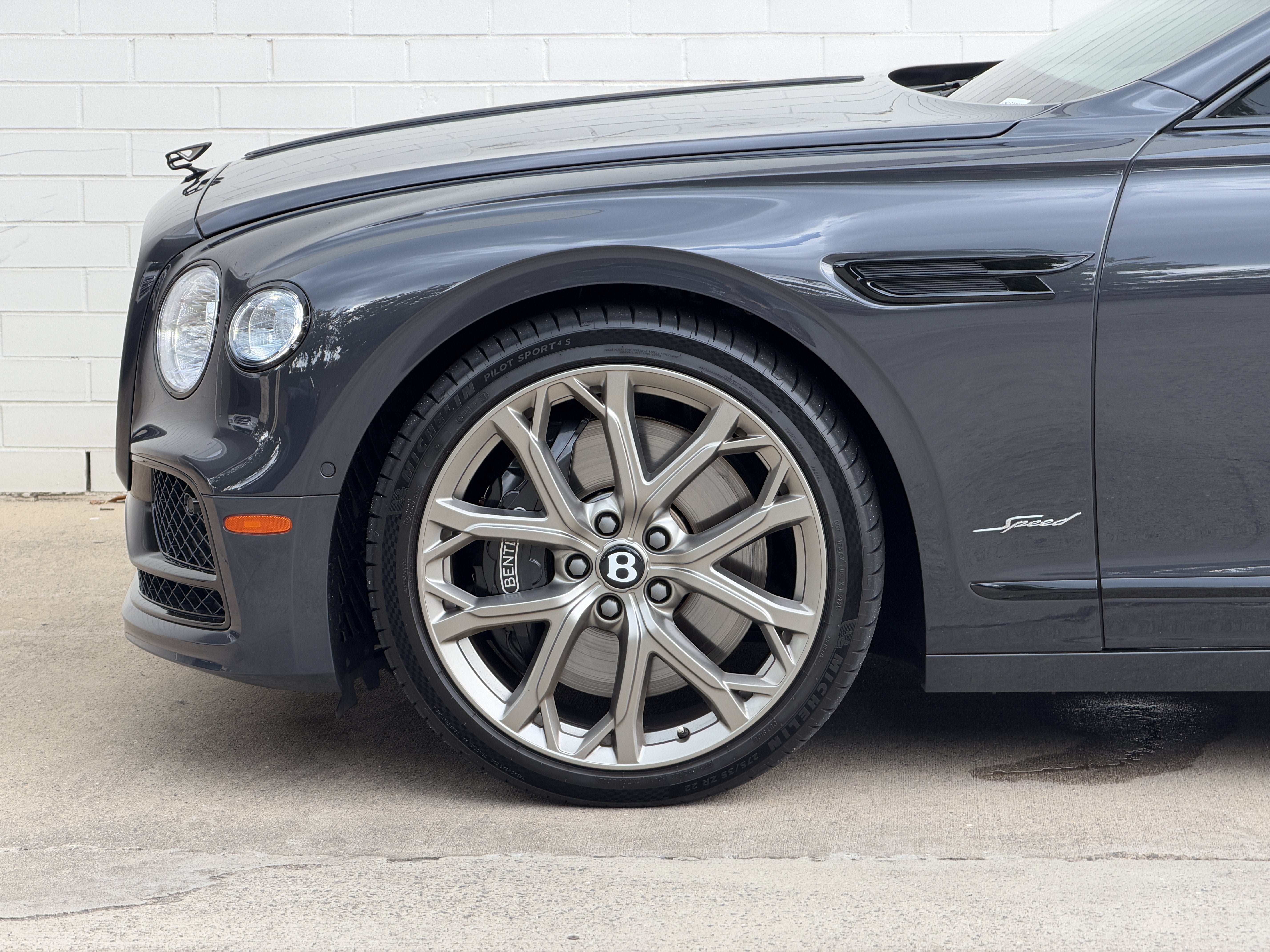 Used 2023 Titan Gray Metallic Bentley Mulliner W12 image 13