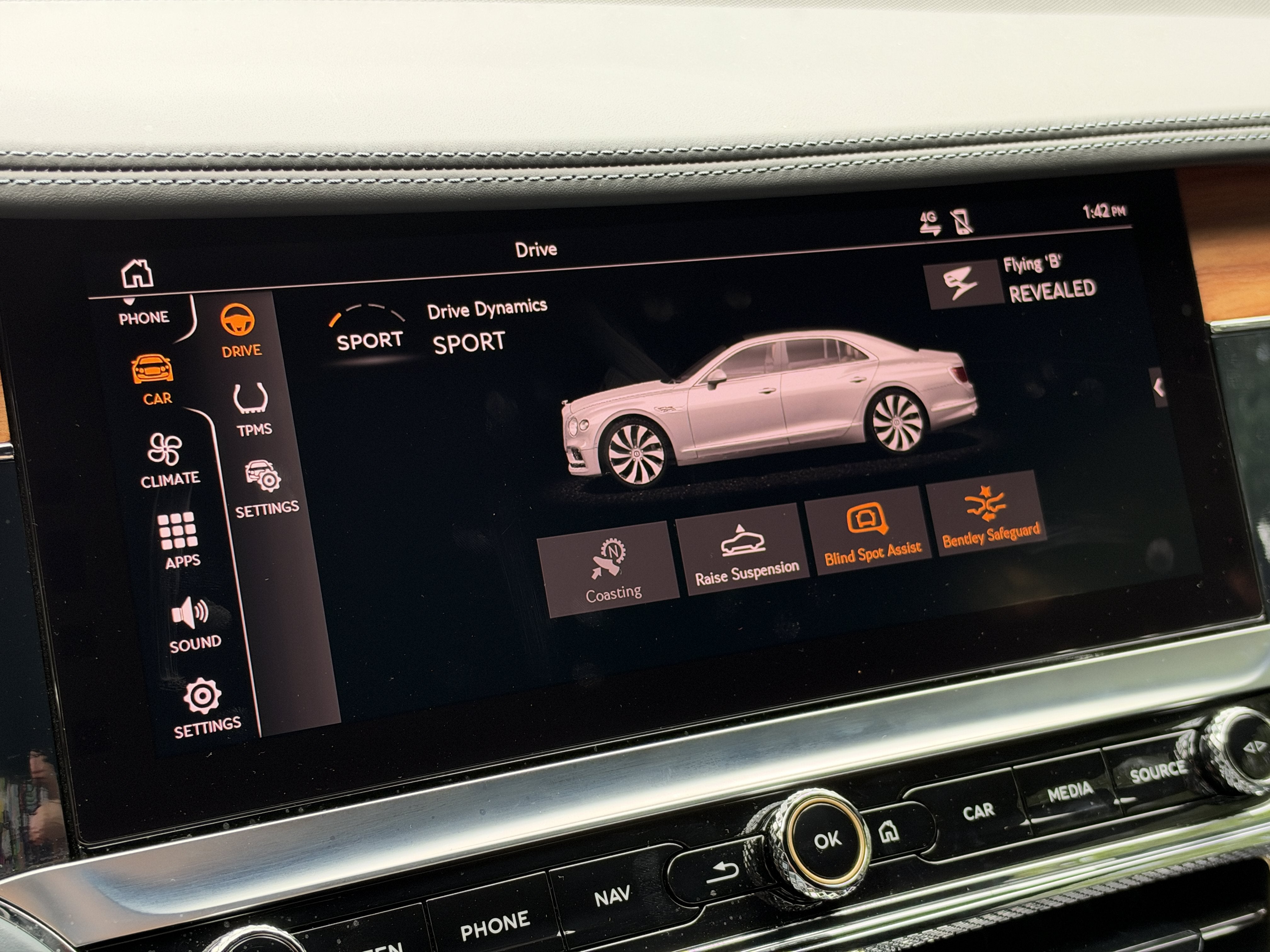 Used 2023 Titan Gray Metallic Bentley Mulliner W12 image 23