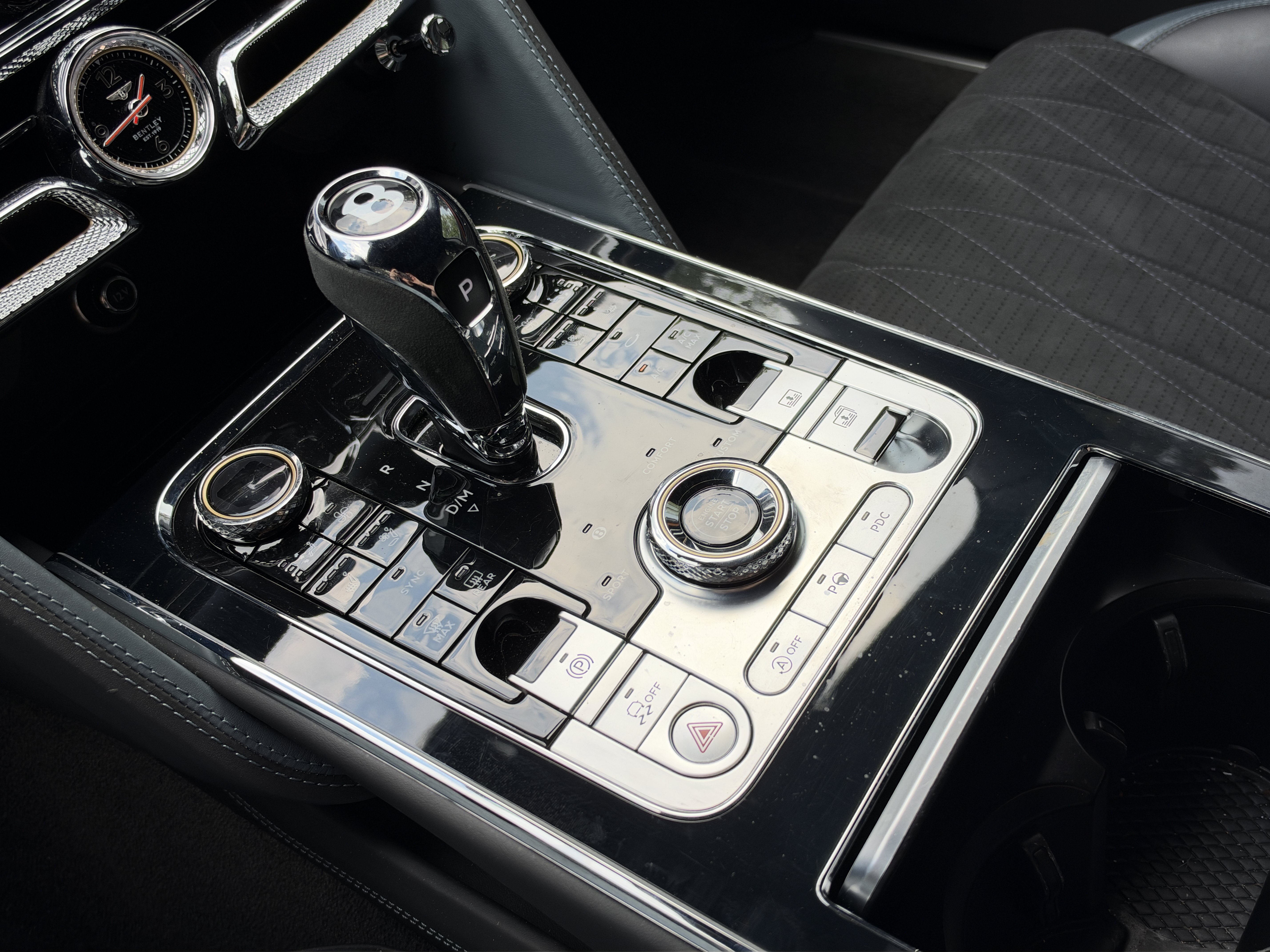 Used 2023 Titan Gray Metallic Bentley Mulliner W12 image 29