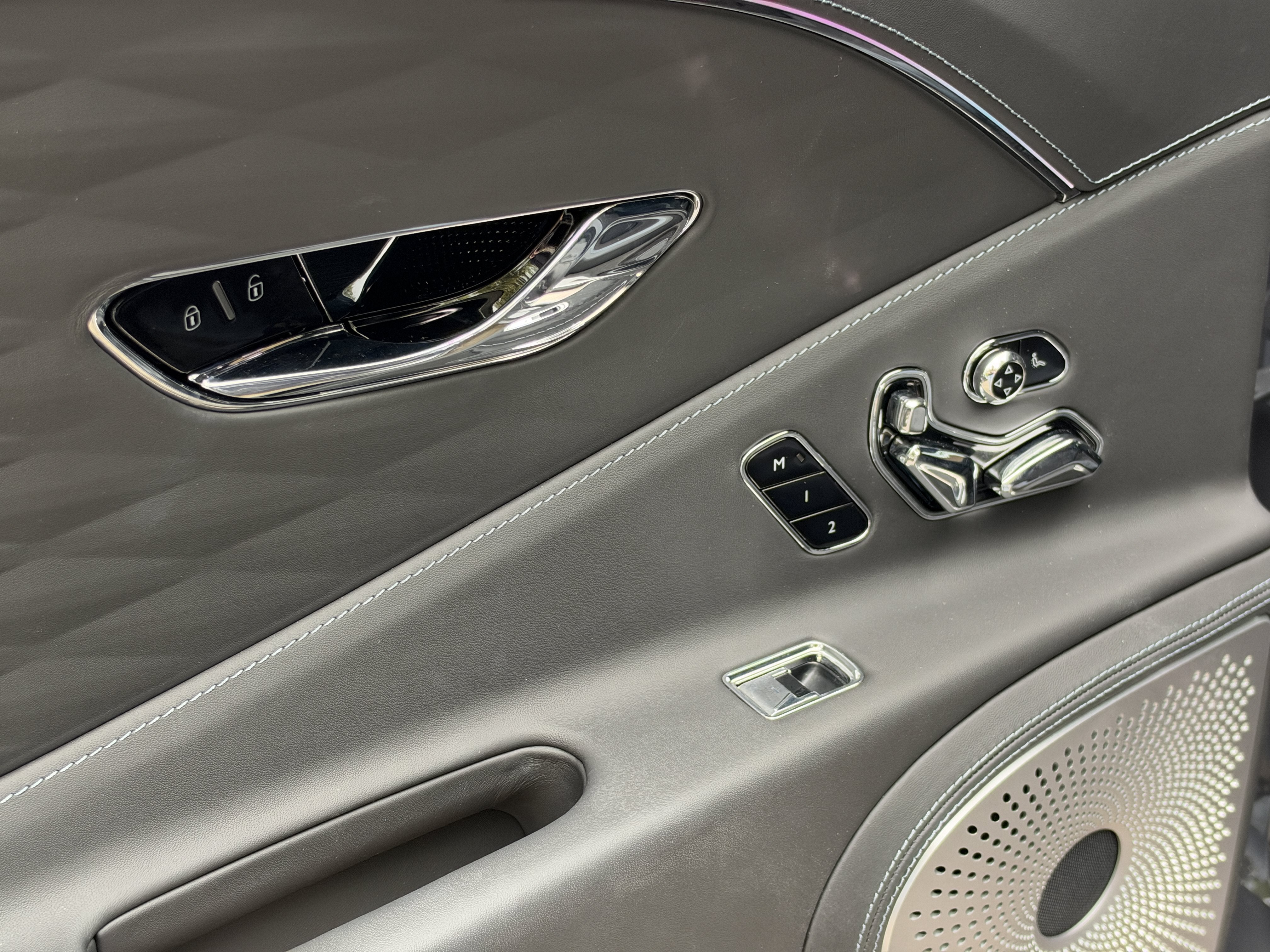 Used 2023 Titan Gray Metallic Bentley Mulliner W12 image 36