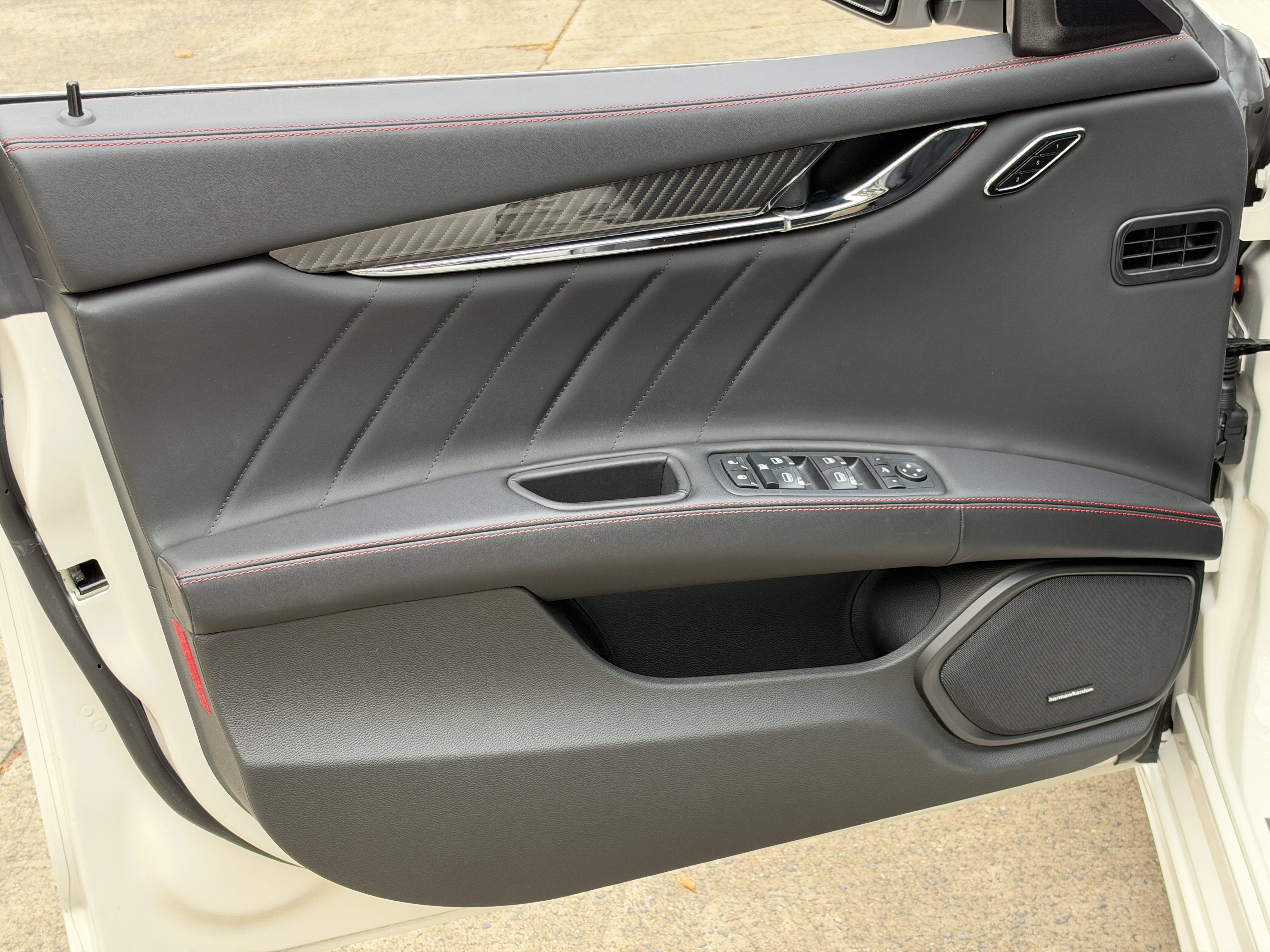 Used 2024 Bianco Maserati Modena Ultima Q4 image 10