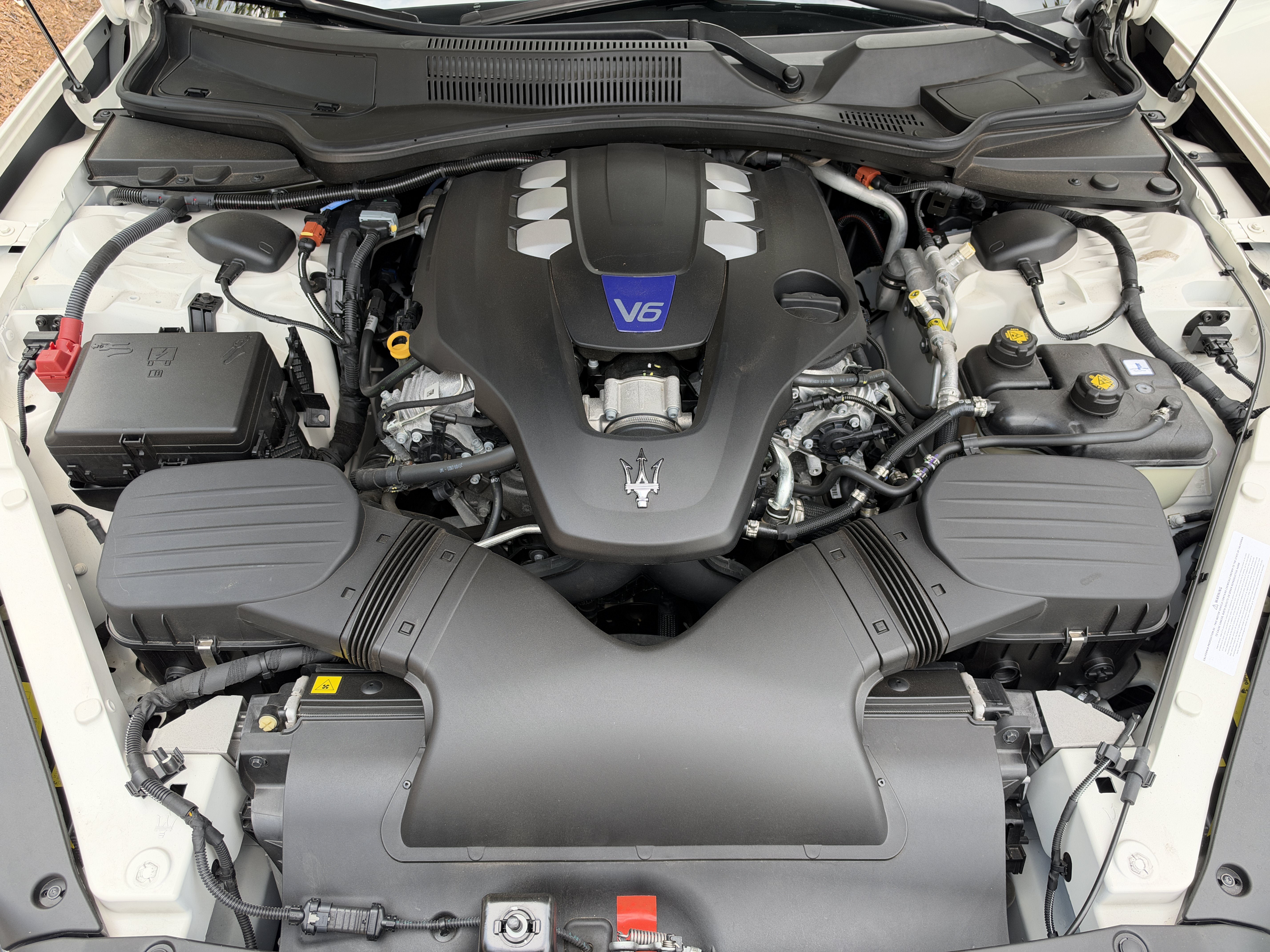 Used 2024 Bianco Maserati Modena Ultima Q4 image 9