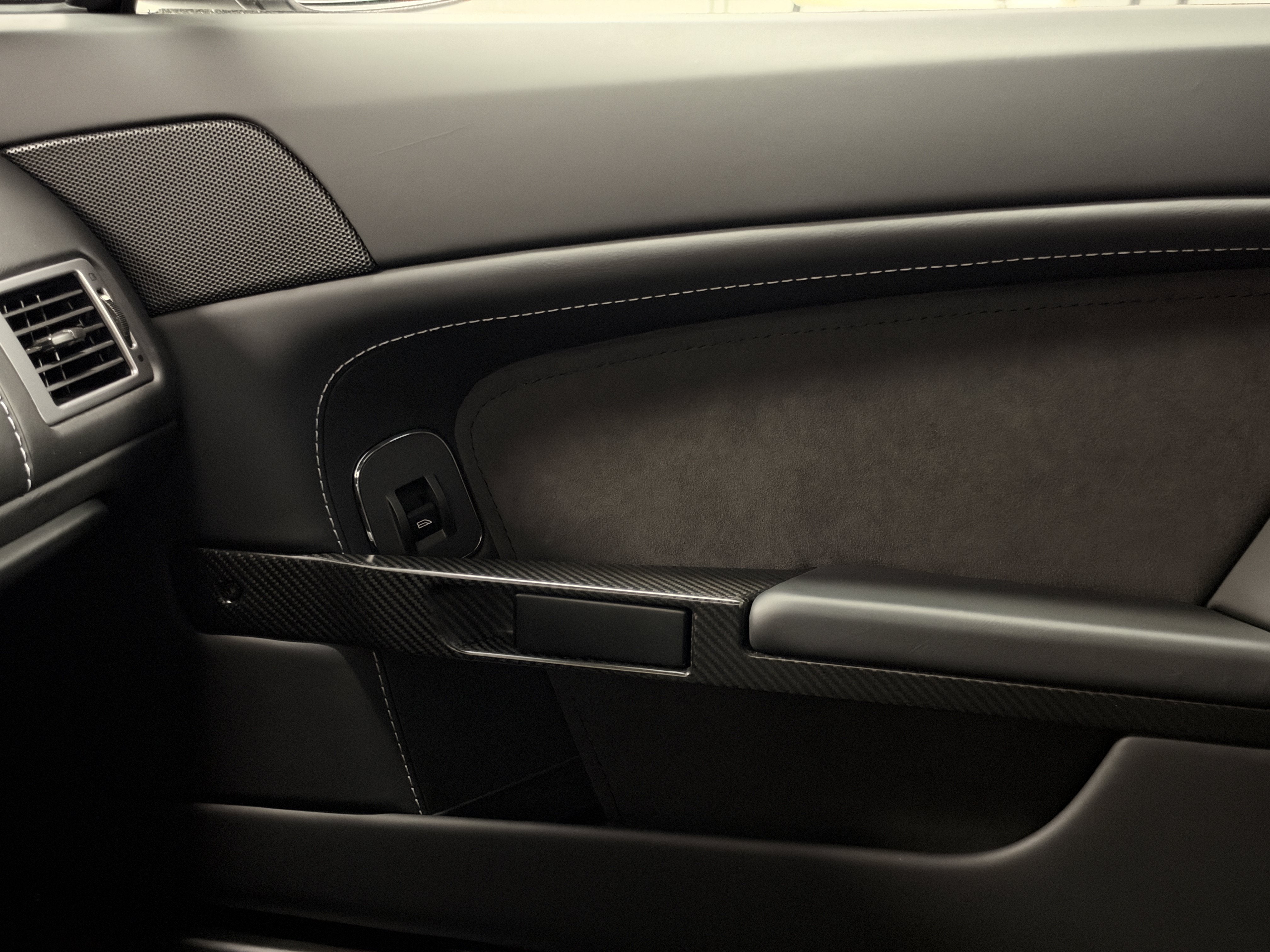Used 2011 Carbon Black Aston Martin Carbon Black image 31