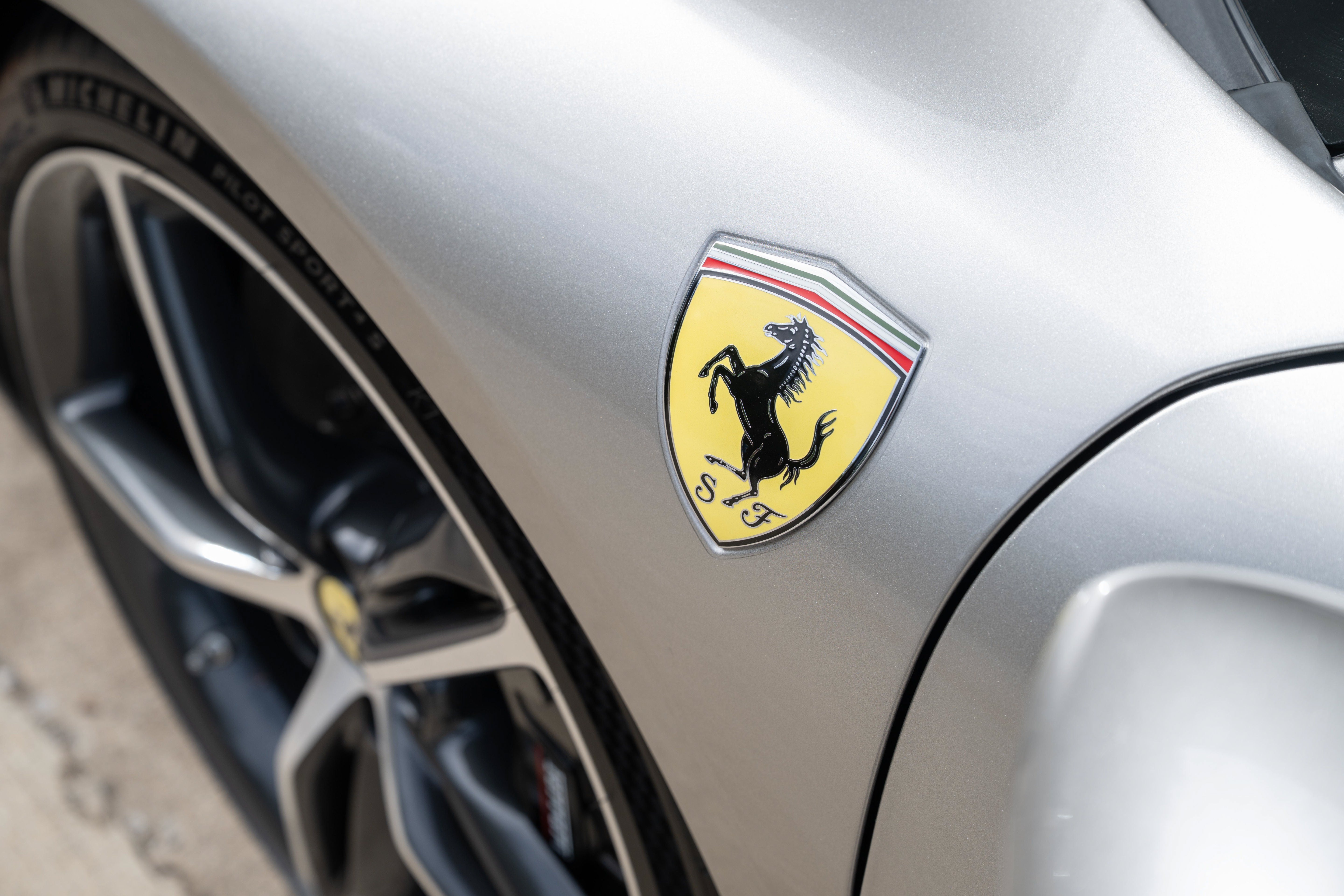 Certified Used 2025 Aluminum Lucido Ferrari  image 17