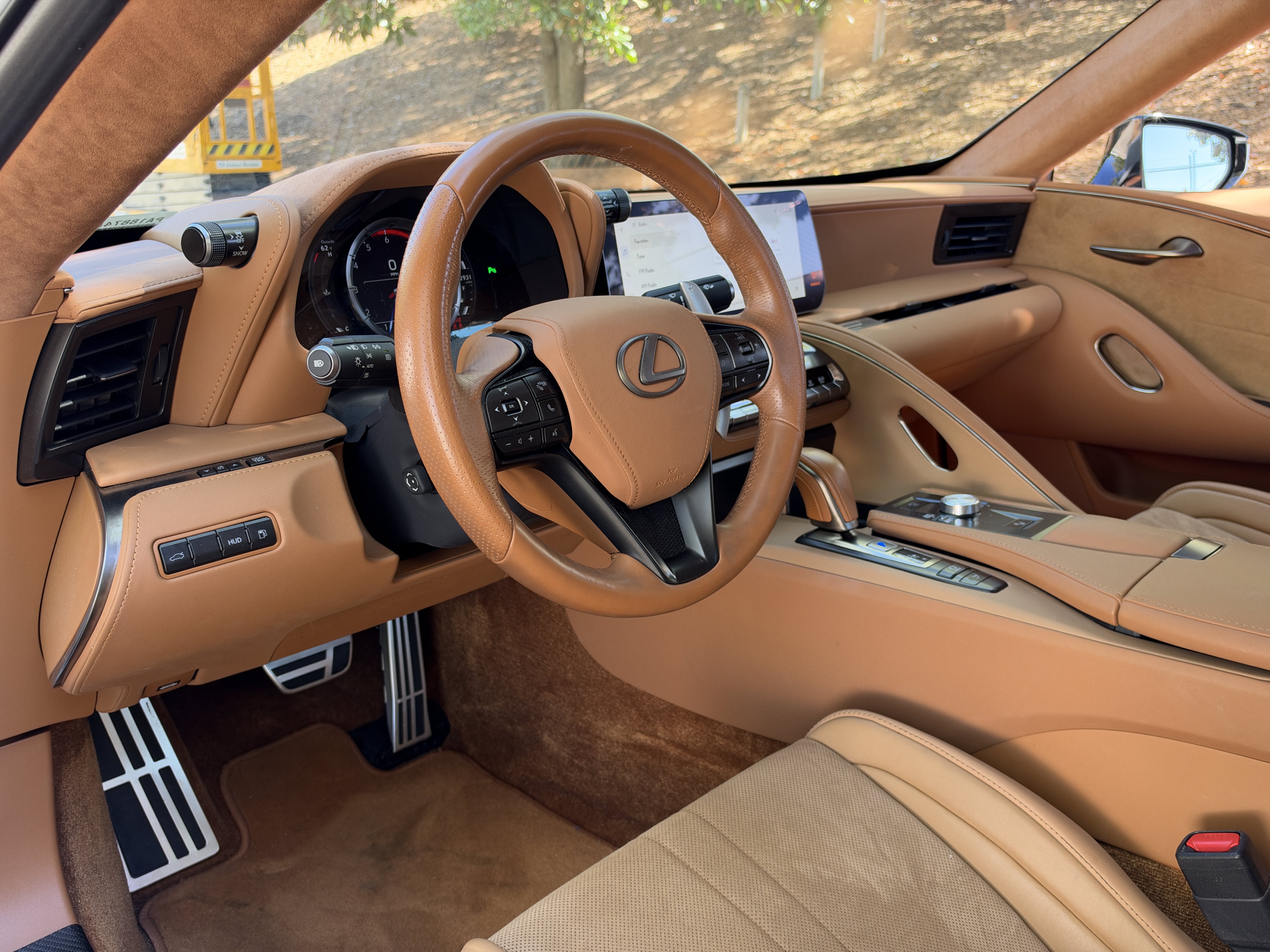 Used 2024 Ultra White Lexus 500 image 13
