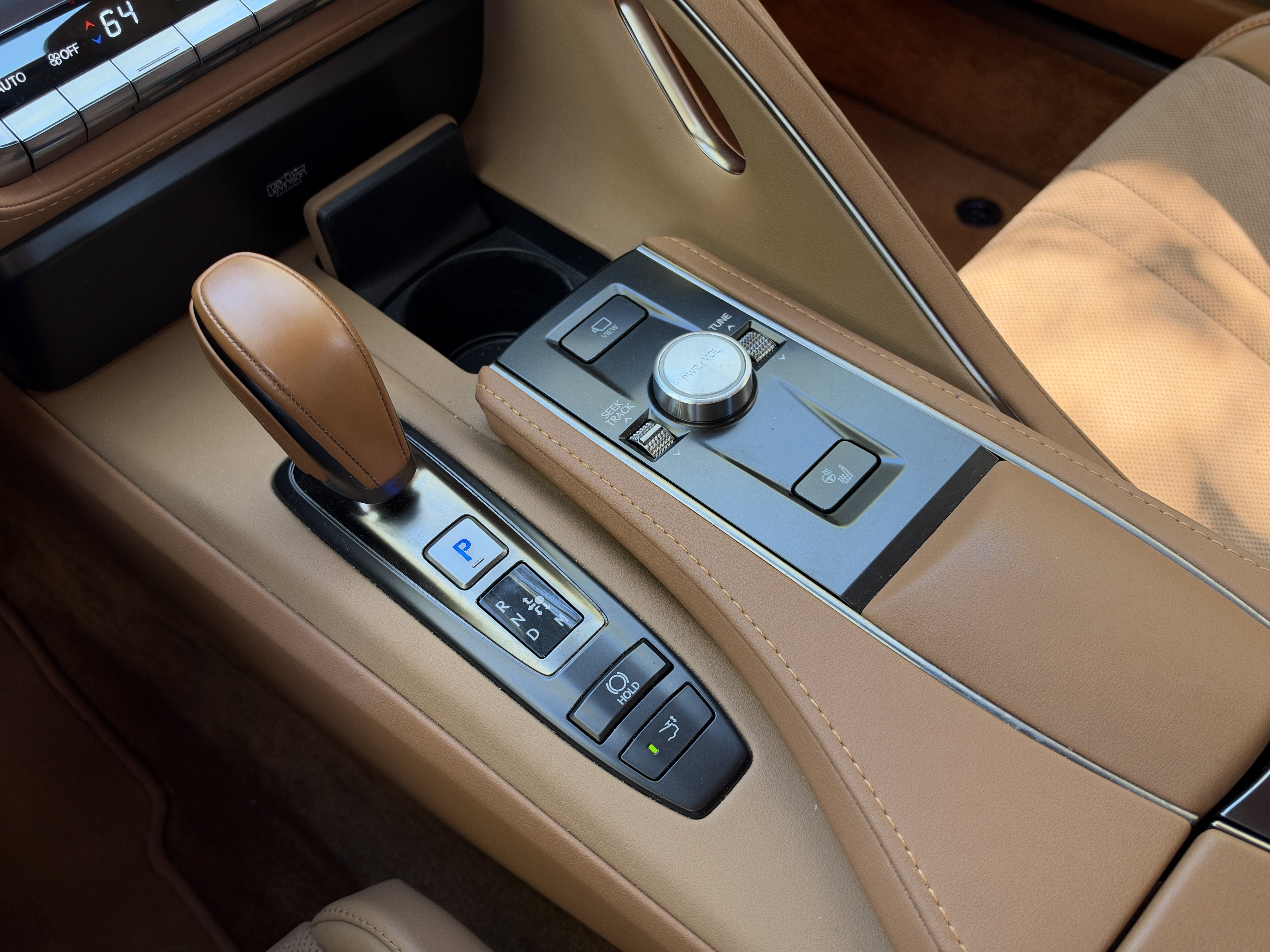Used 2024 Ultra White Lexus 500 image 29