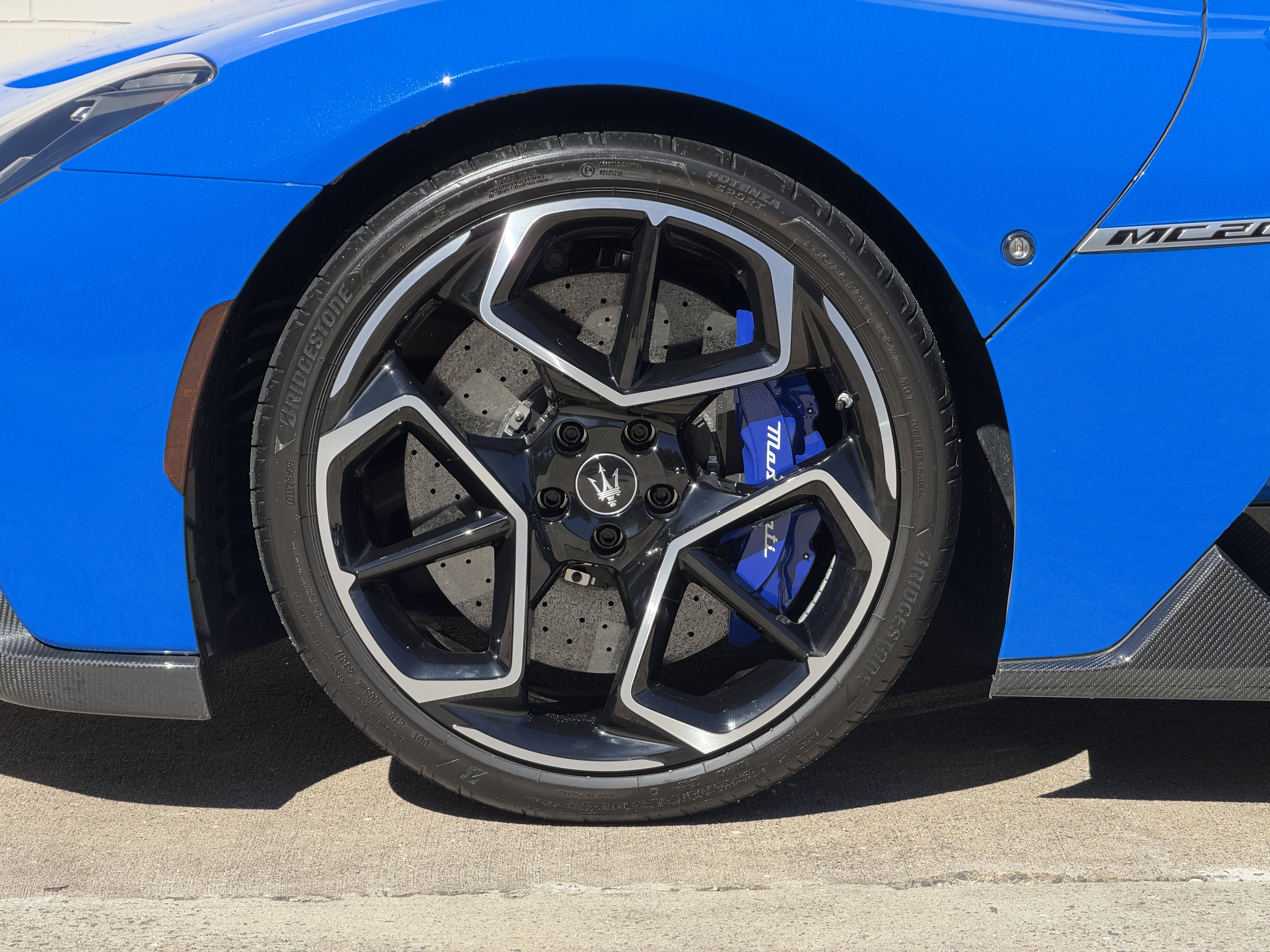 Used 2022 Blu Infinito Maserati  image 11