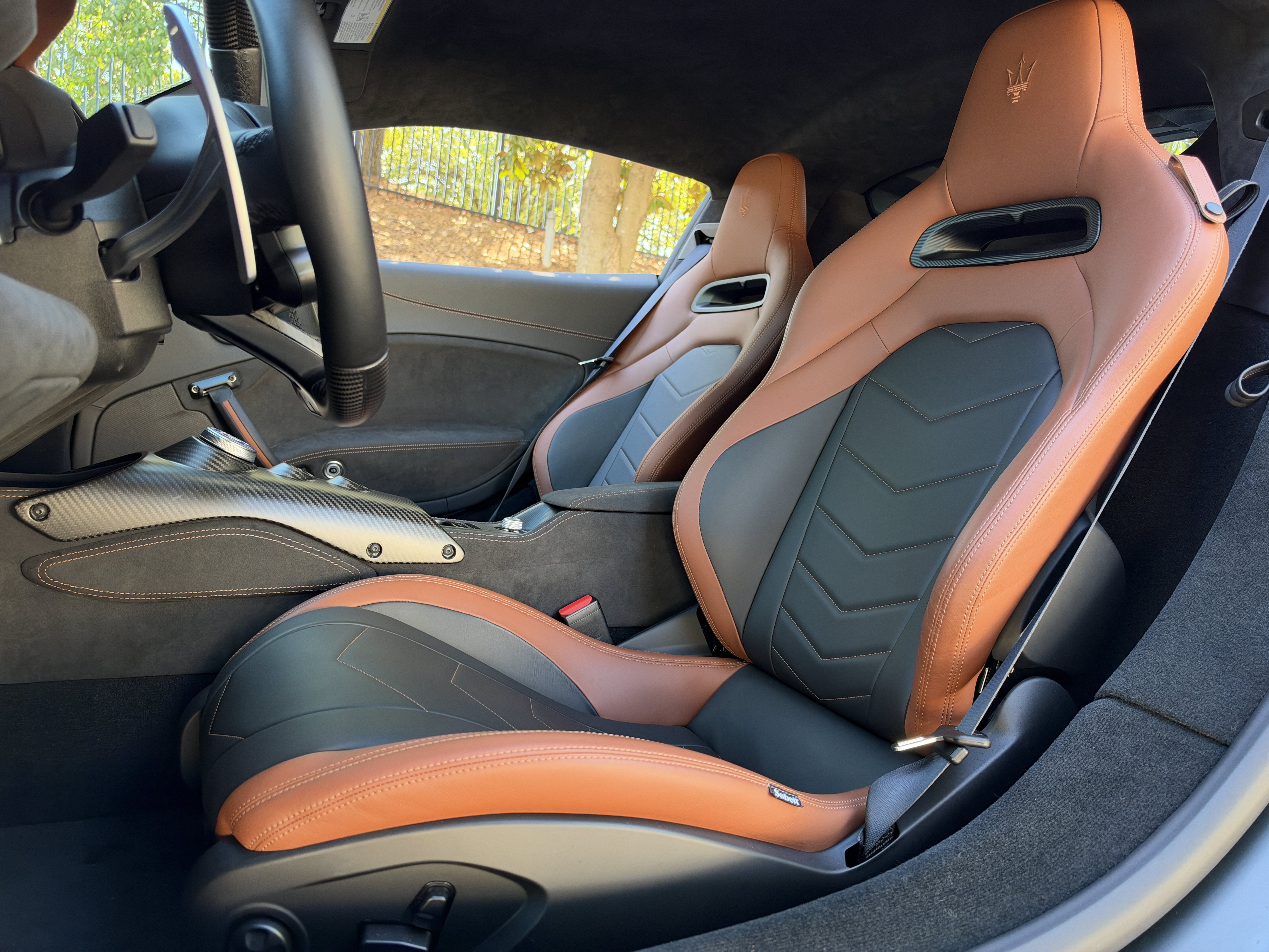 Used 2022 Blu Infinito Maserati  image 15