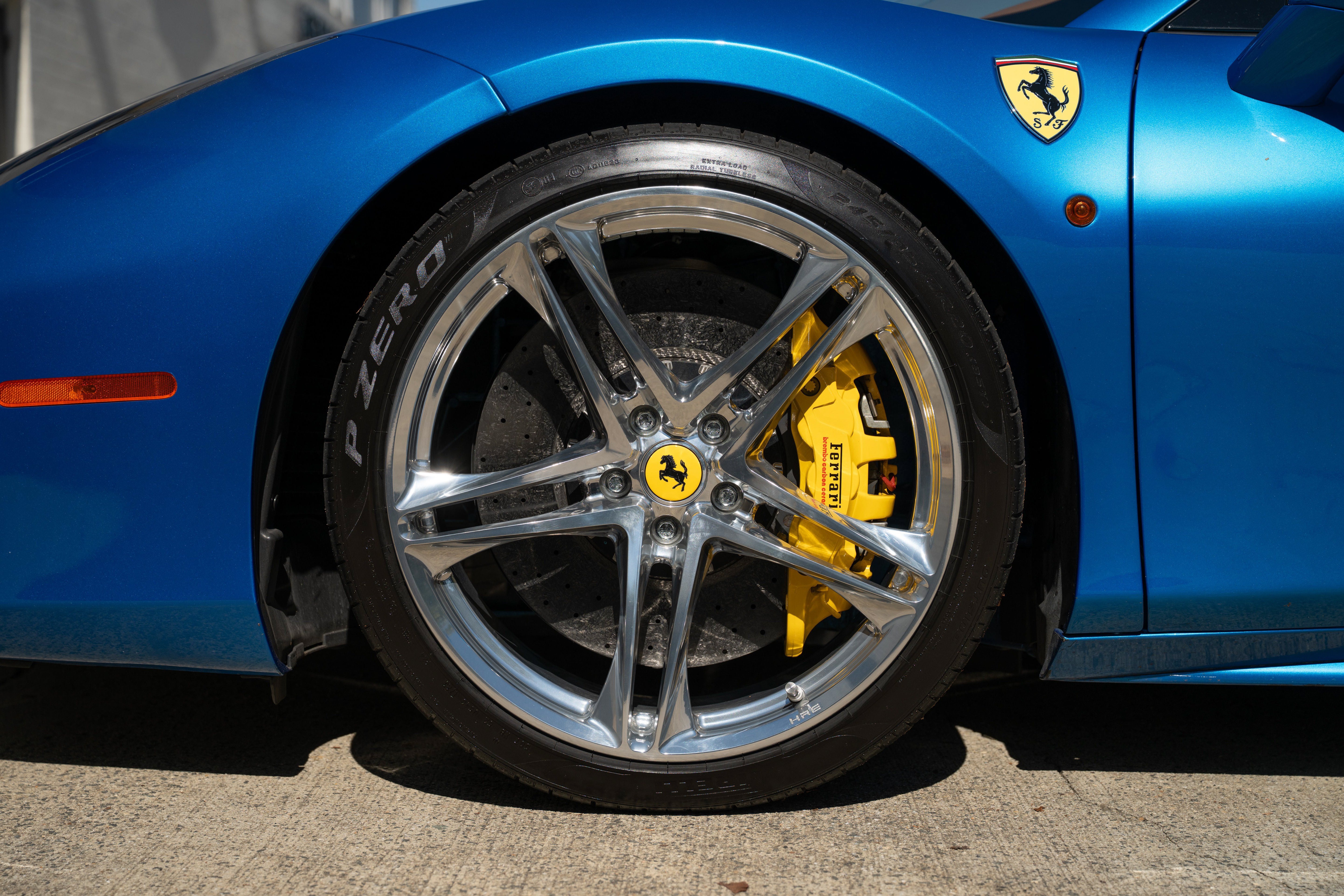 Used 2016 Blu Corsa Ferrari  image 15