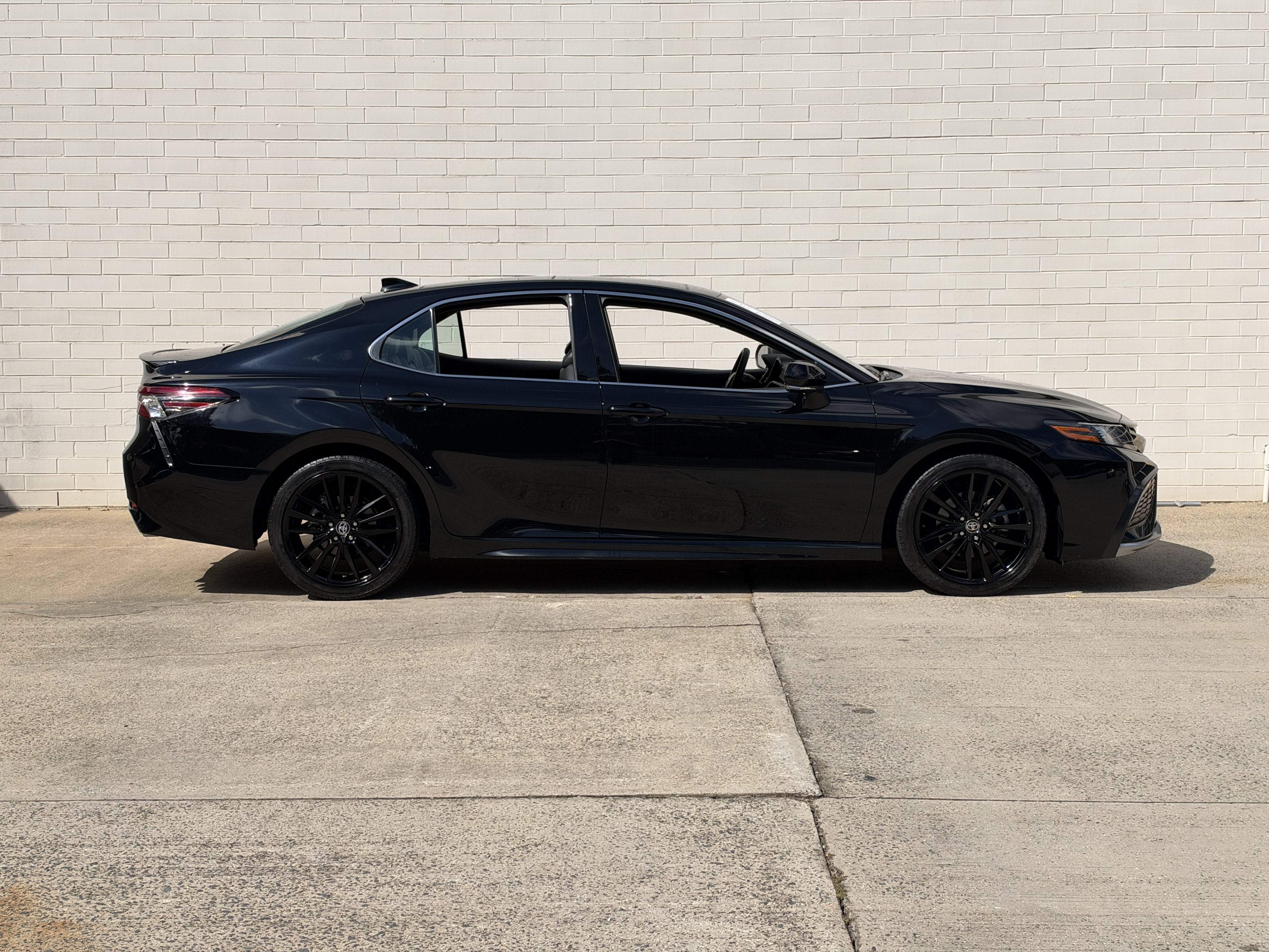 Used 2022 Midnight Black Metallic Toyota XSE image 2