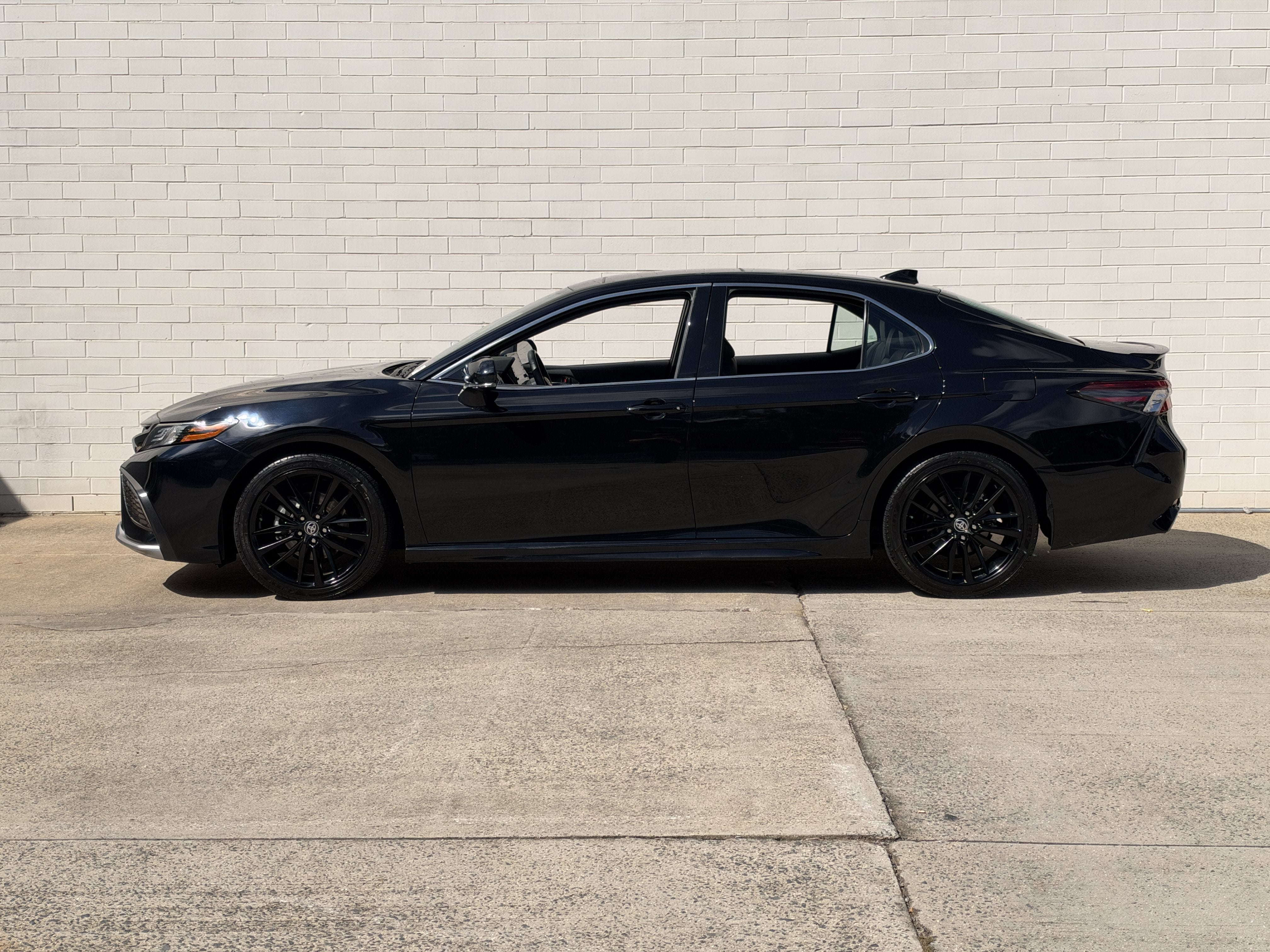 Used 2022 Midnight Black Metallic Toyota XSE image 6