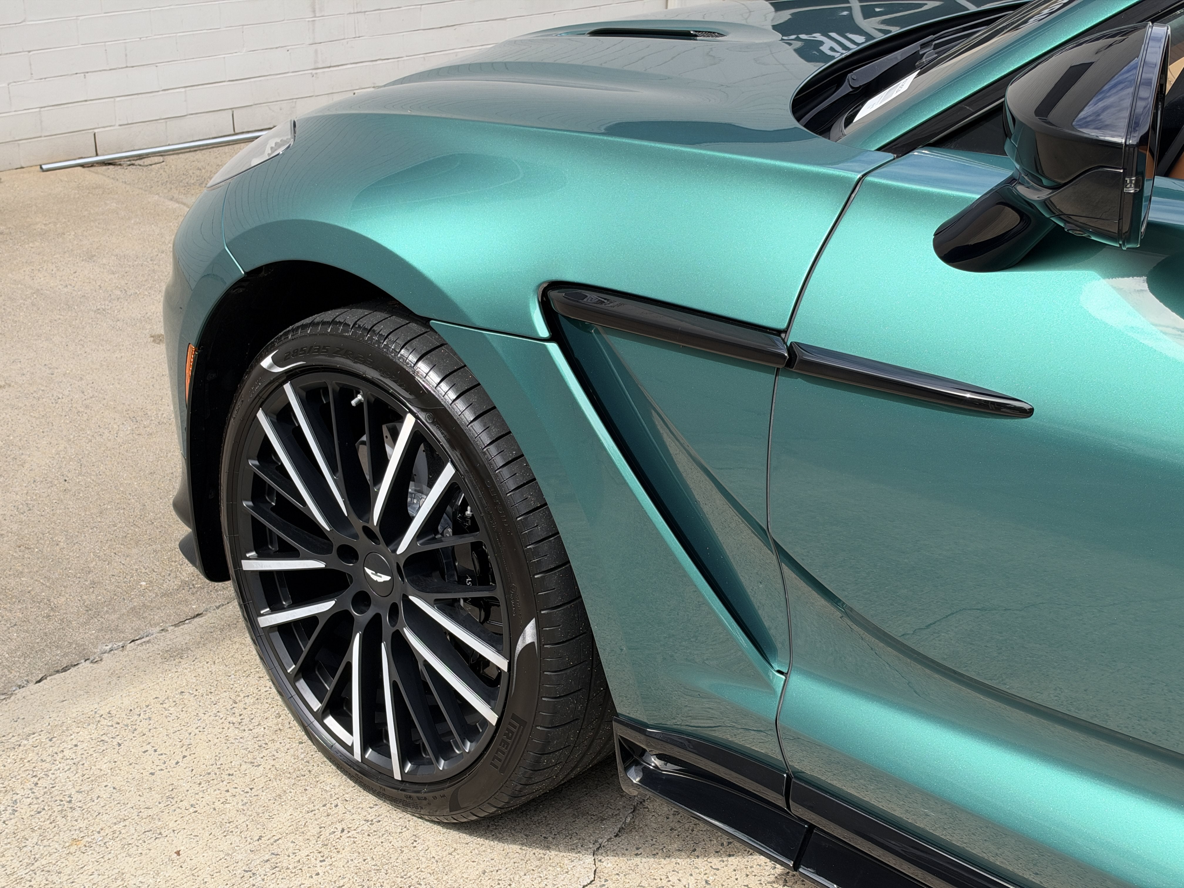 Used 2023 Aston Martin Racing Green Aston Martin 707 image 9