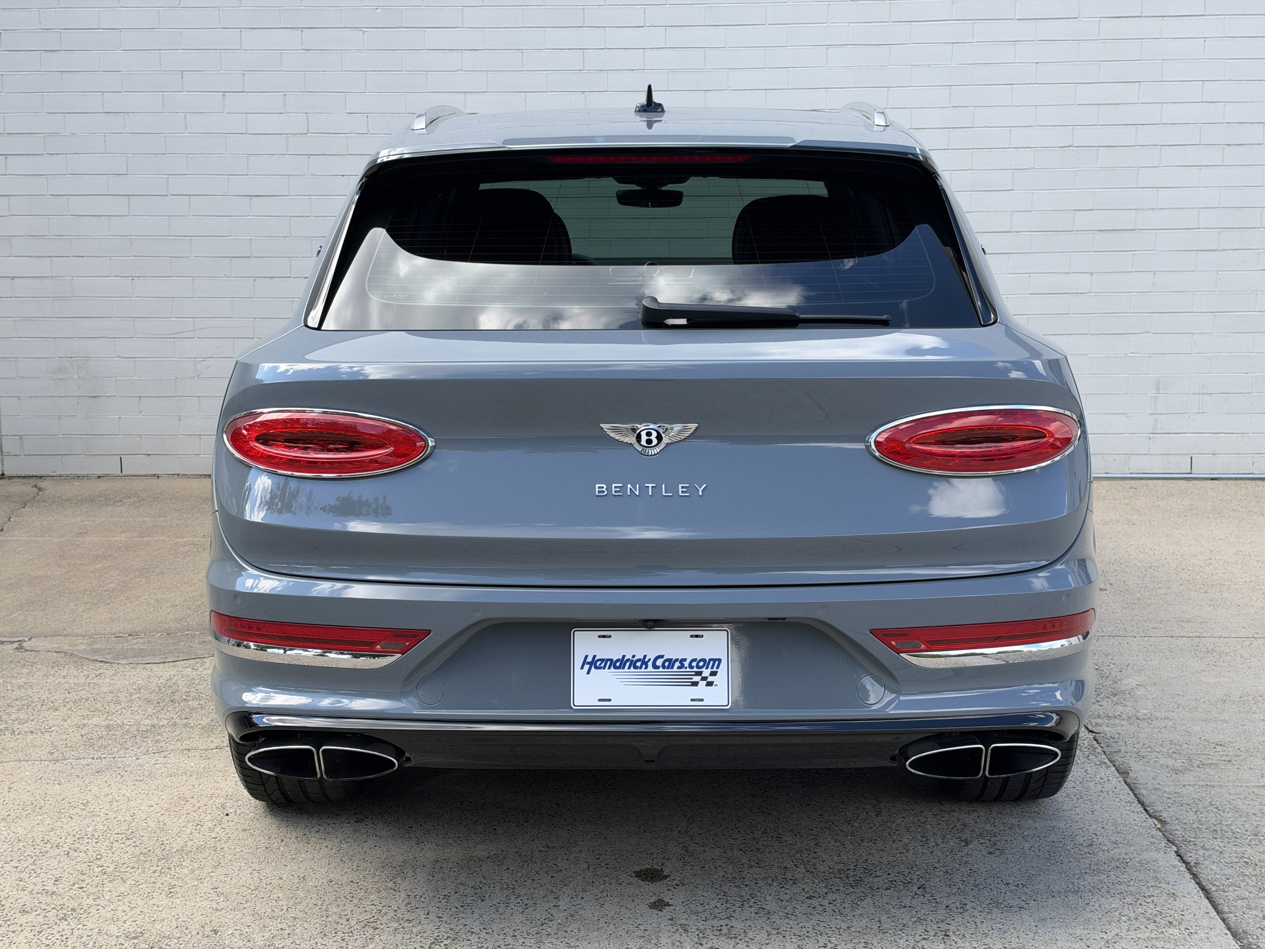 Used 2021 Ice Bentley V8 image 7