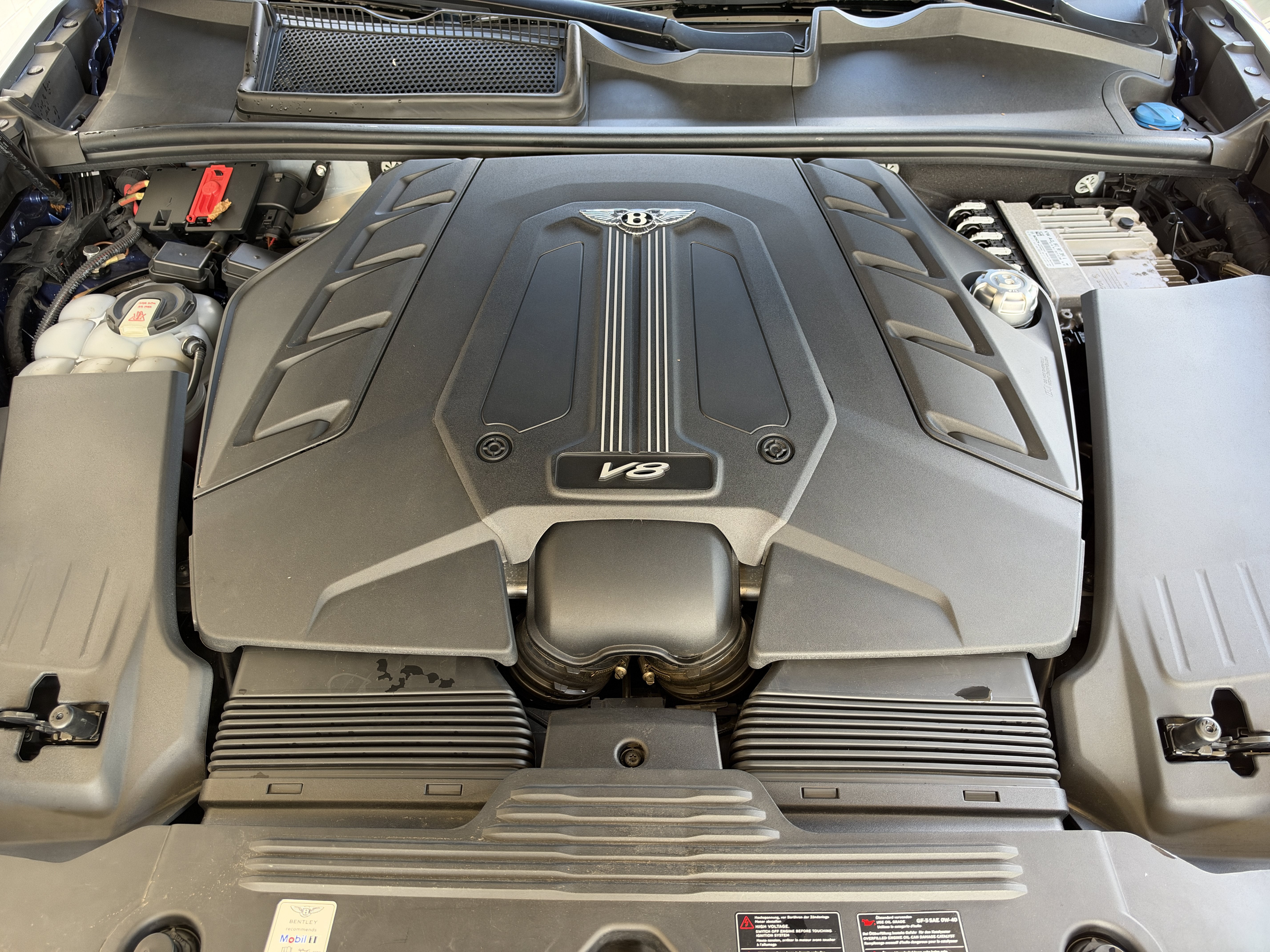 Used 2021 Ice Bentley V8 image 10
