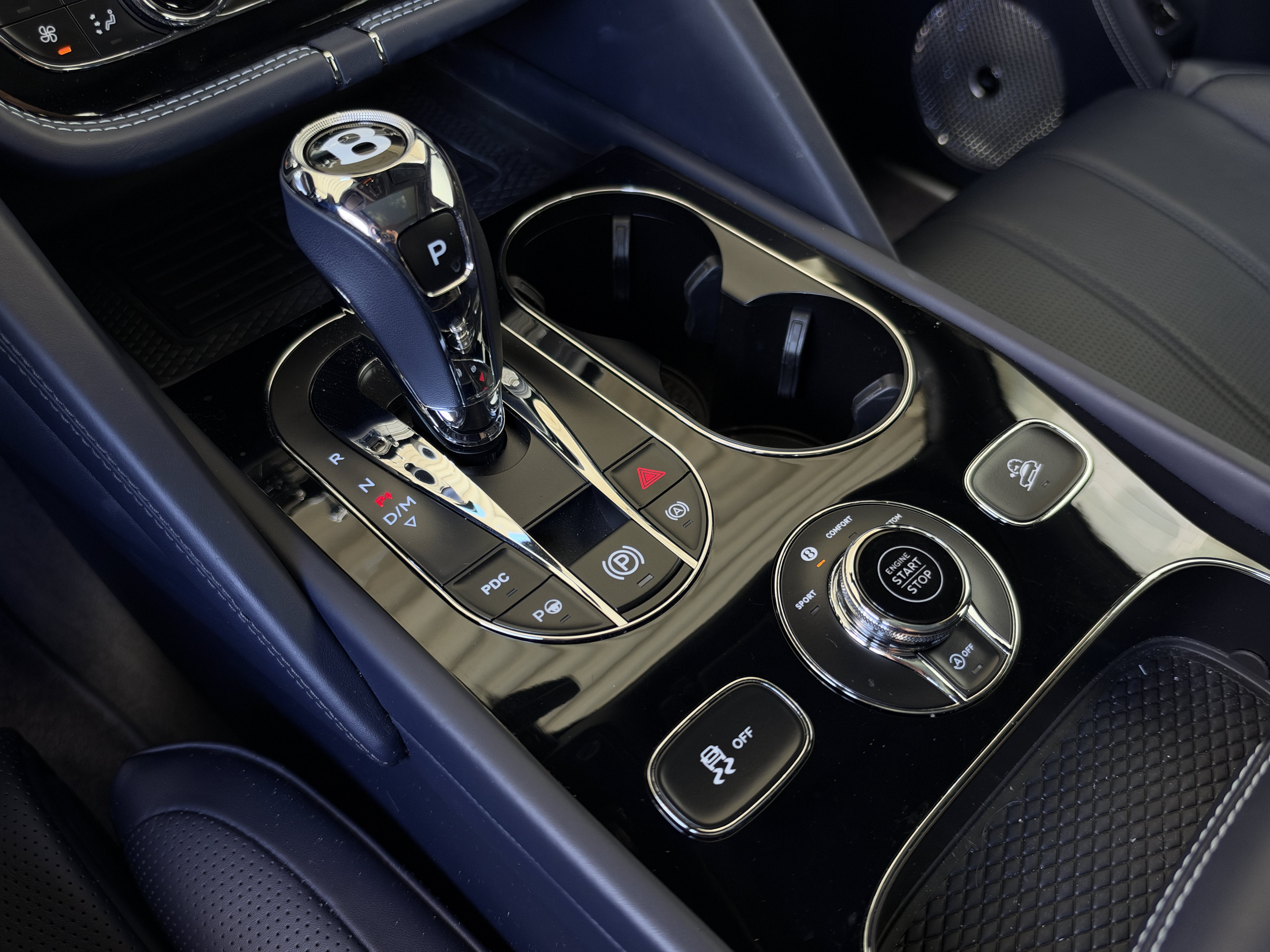 Used 2021 Ice Bentley V8 image 25