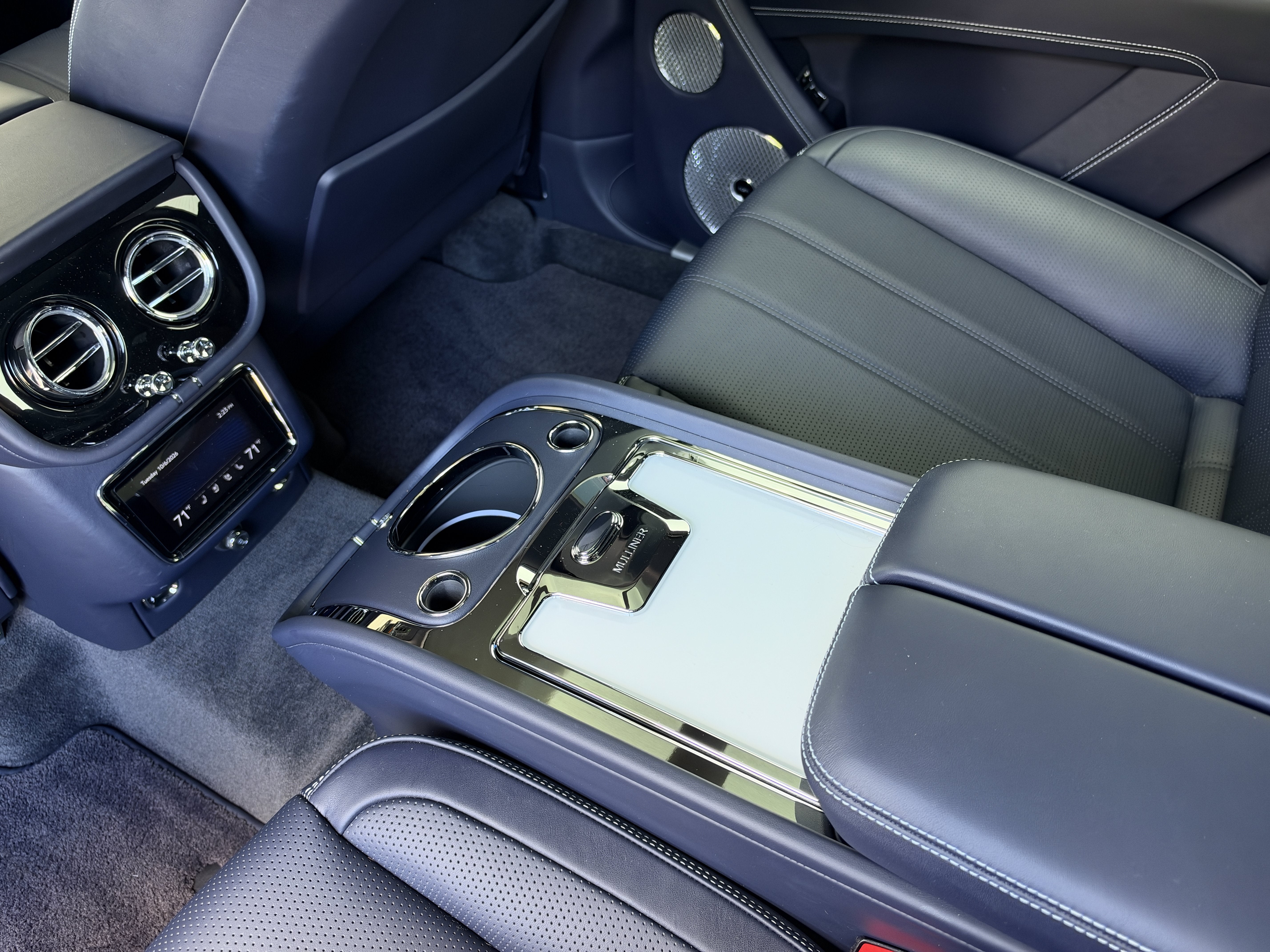 Used 2021 Ice Bentley V8 image 34