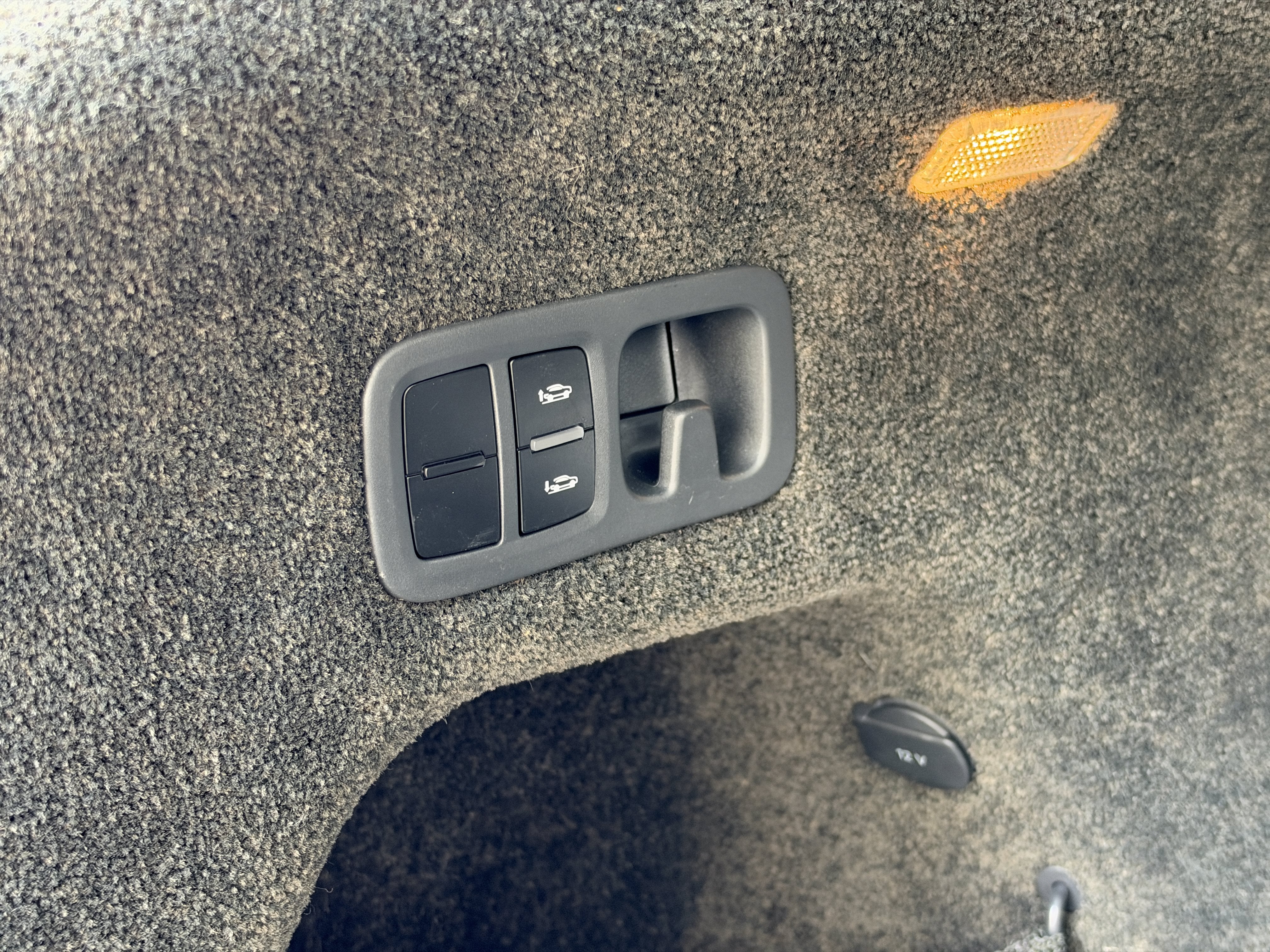 Used 2021 Ice Bentley V8 image 40