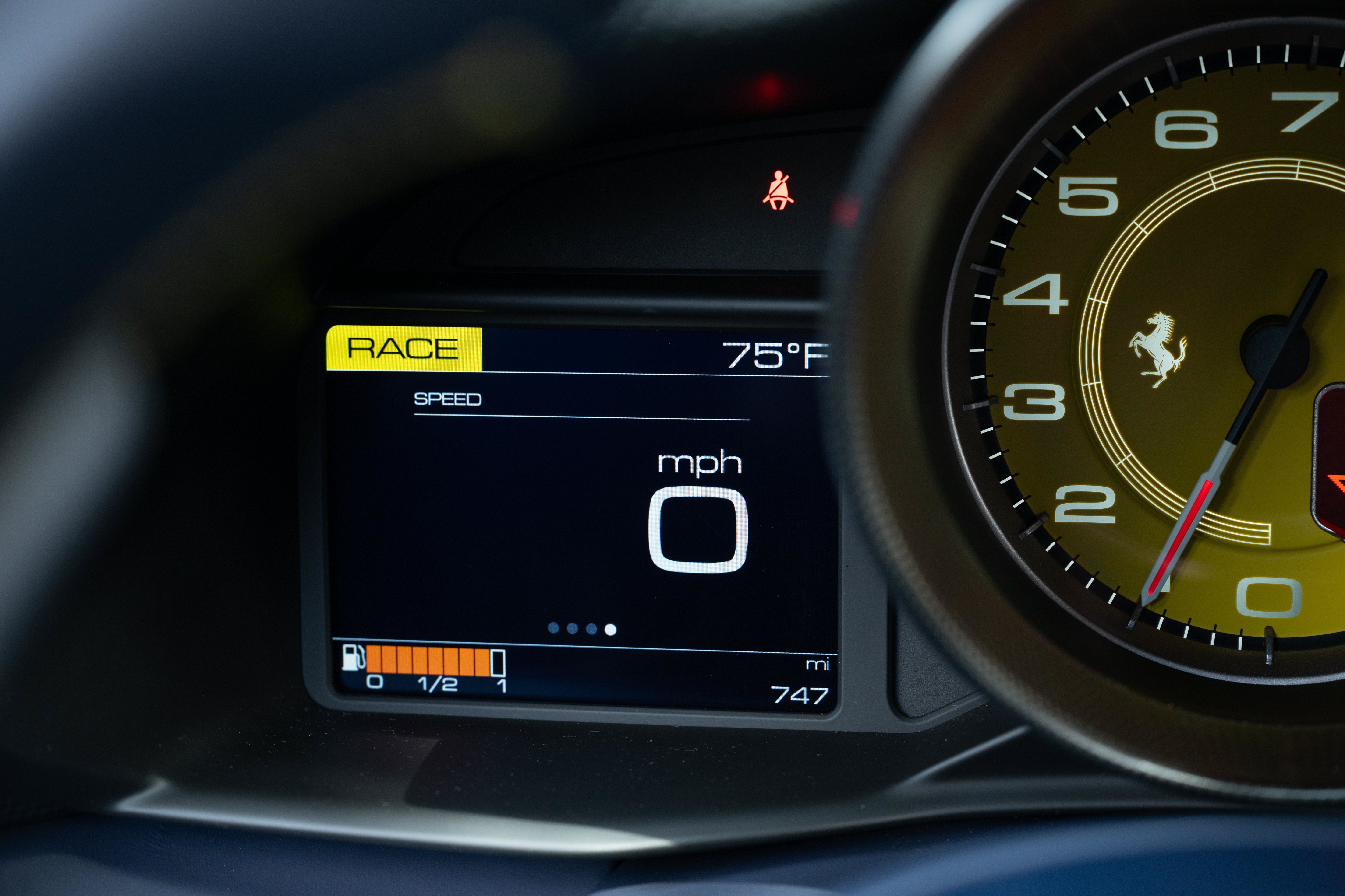 Used 2020 Grigio Titanio Metall Ferrari  image 43