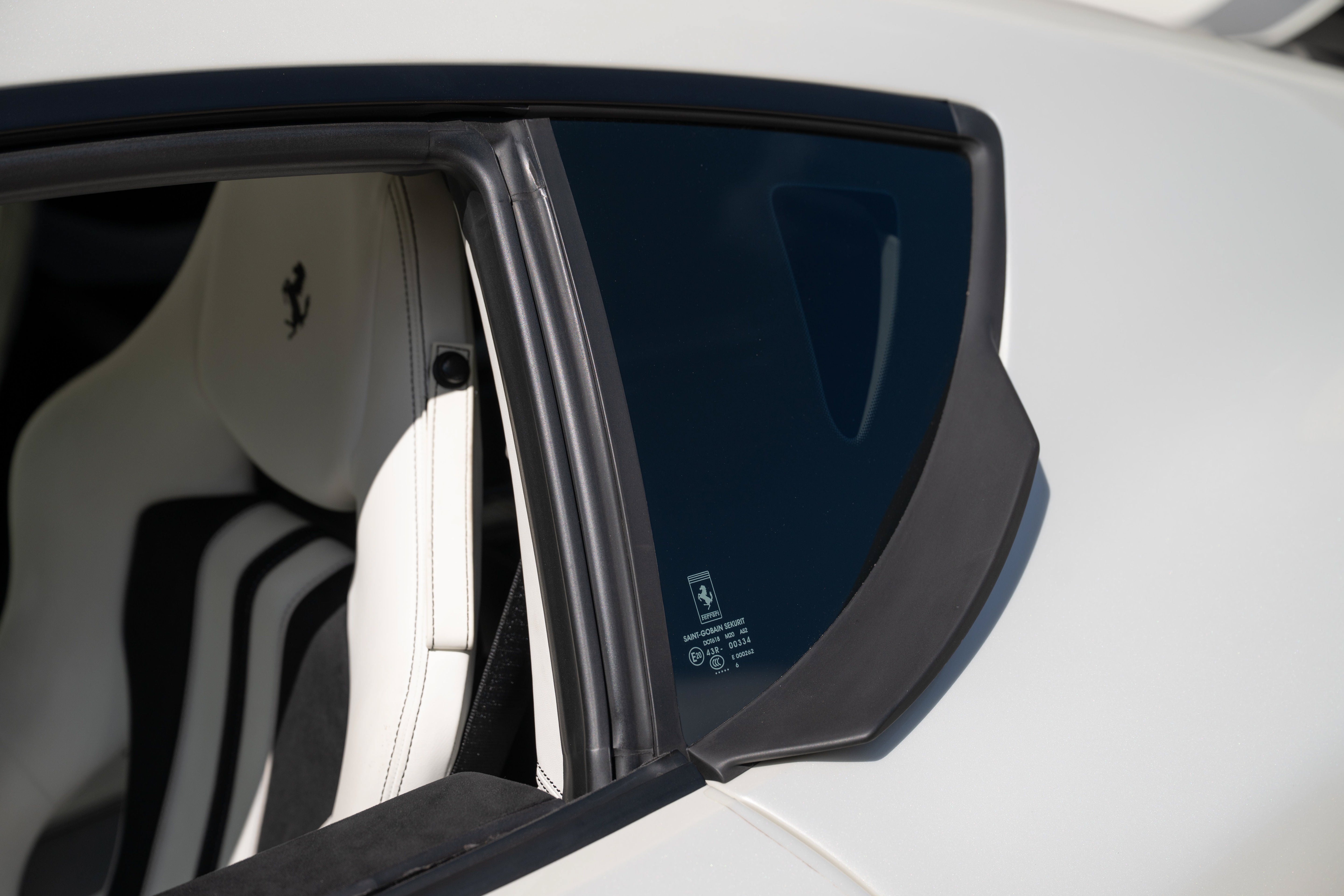 Used 2017 Bianco Italia Ferrari  image 19