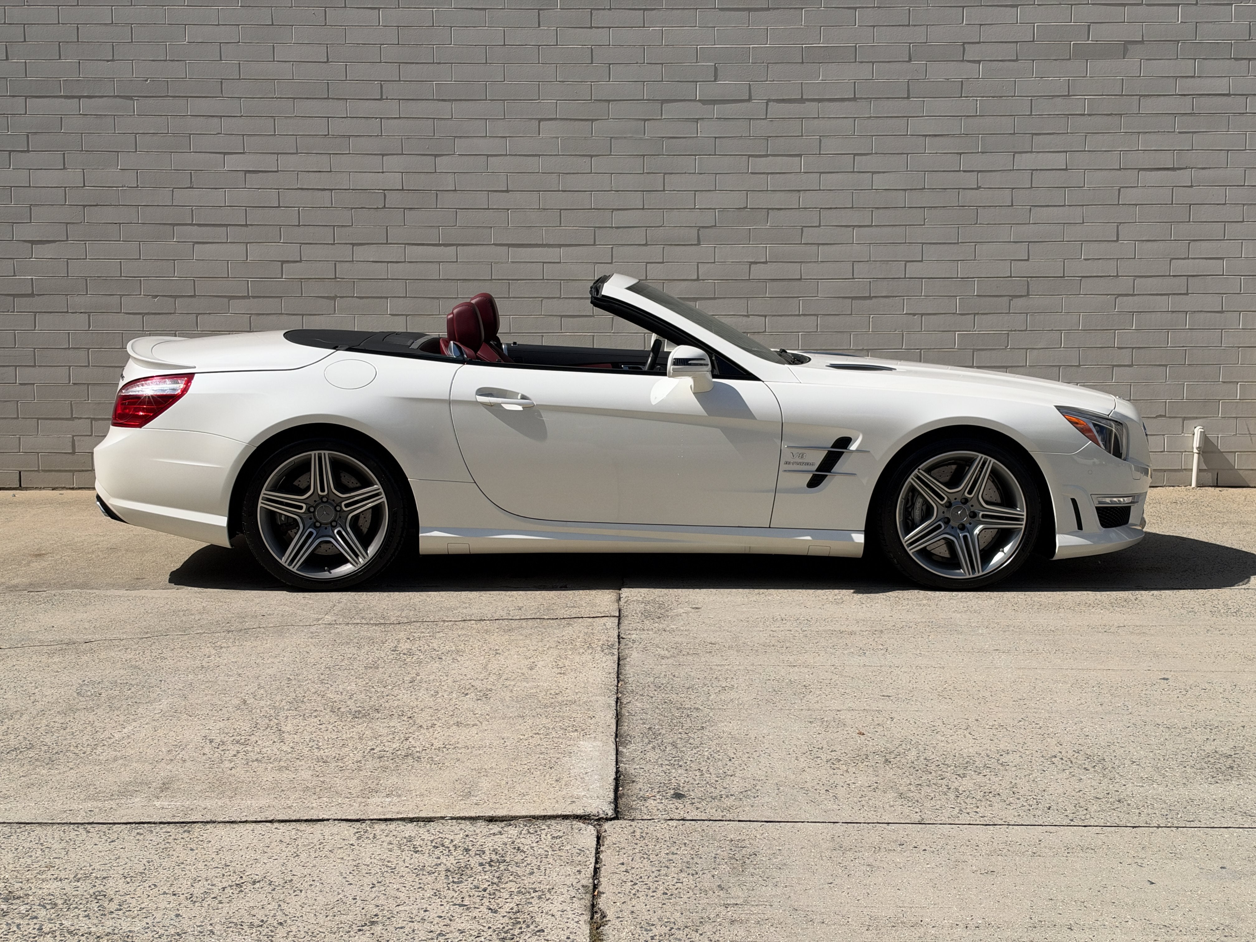 Used 2013 White Mercedes-Benz SL 63 AMG® image 2