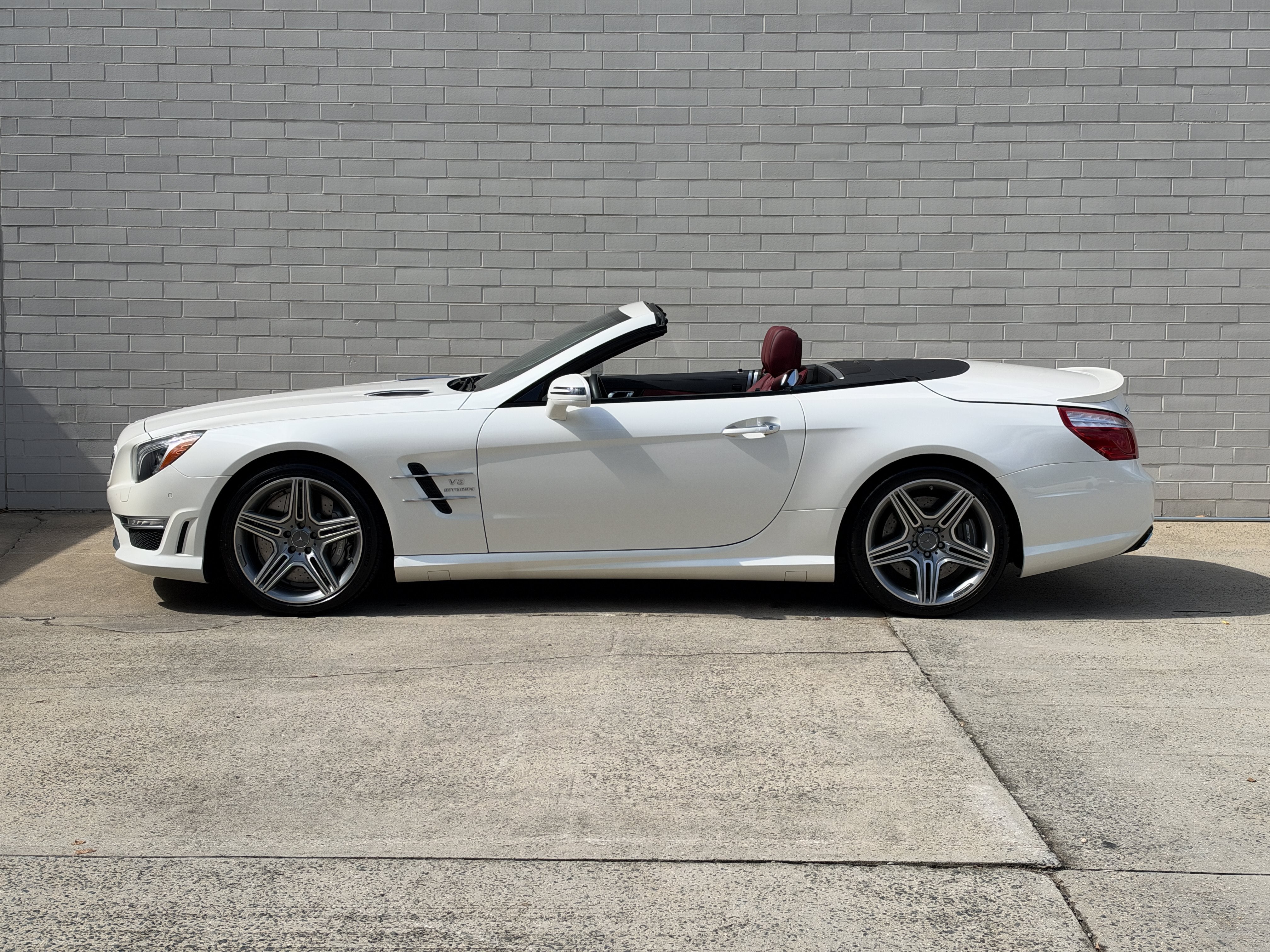 Used 2013 White Mercedes-Benz SL 63 AMG® image 7