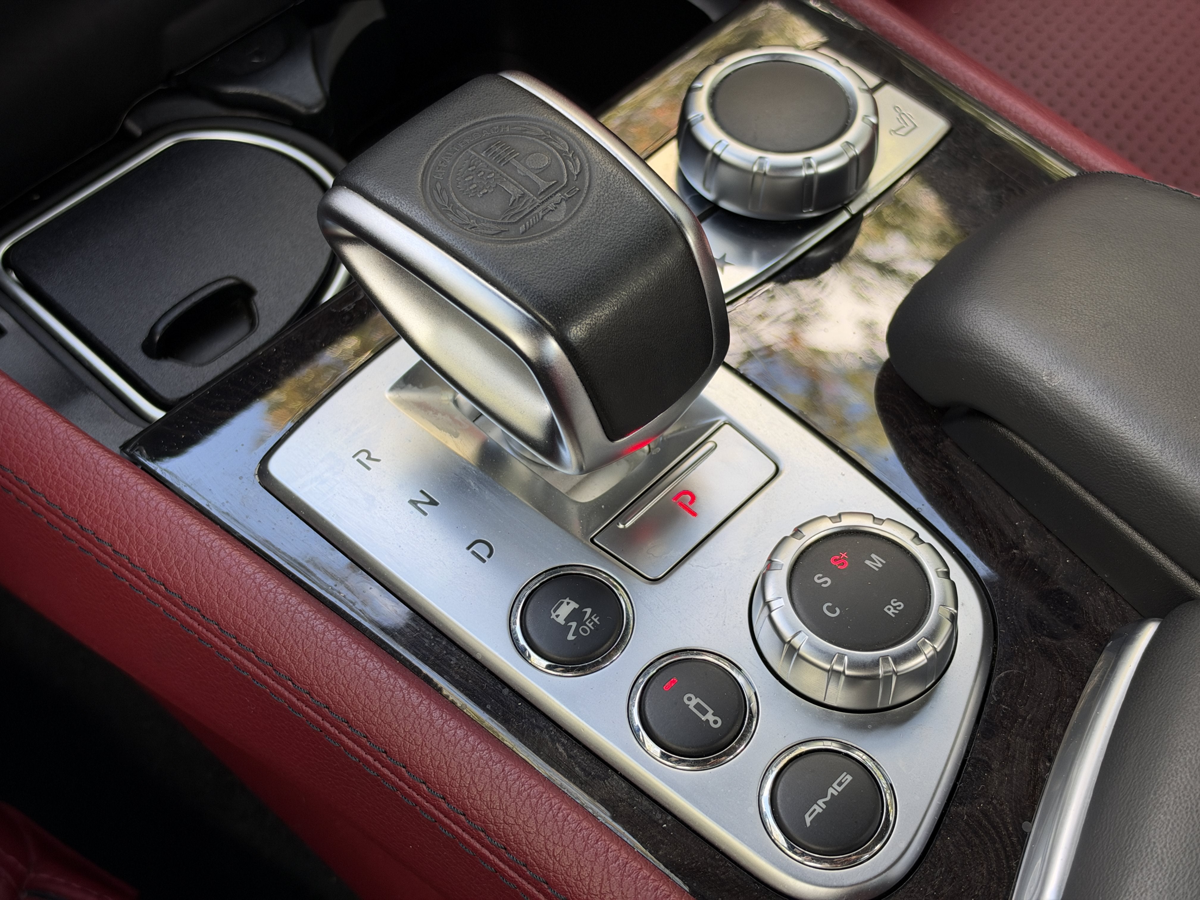 Used 2013 White Mercedes-Benz SL 63 AMG® image 28