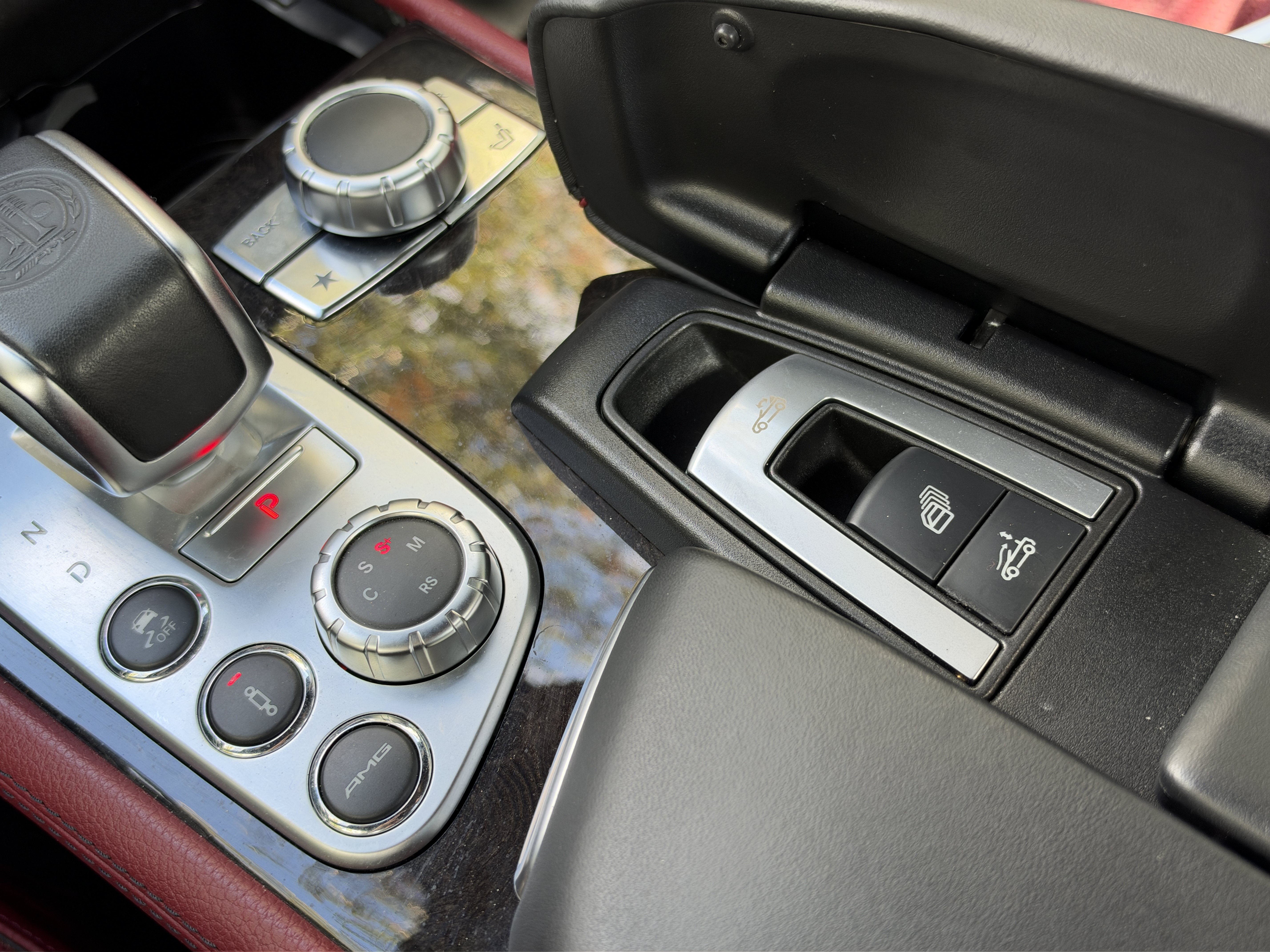 Used 2013 White Mercedes-Benz SL 63 AMG® image 30