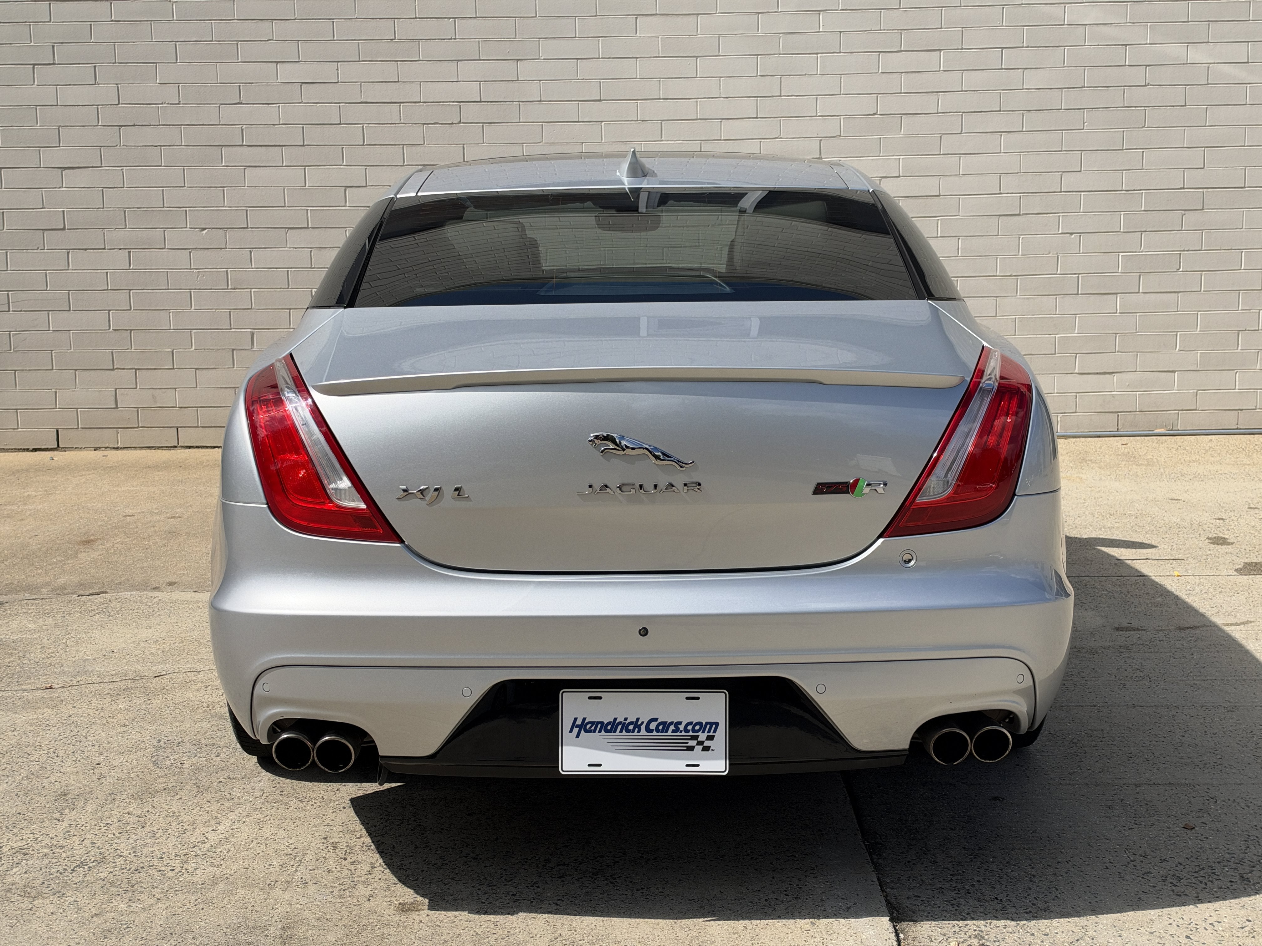 Used 2019 Silver Jaguar 575 image 4